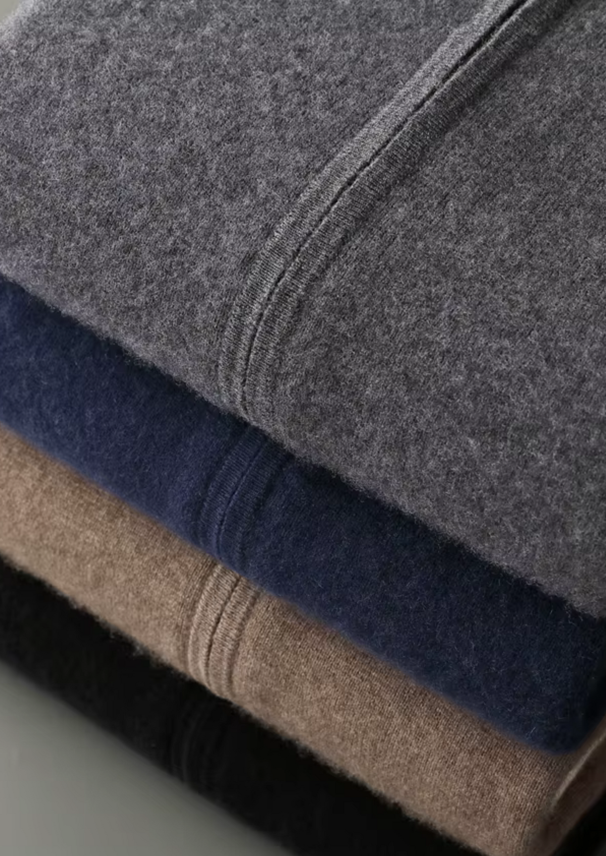 Pure Extra-Fine Merino Wool Dark Gray Damien Set | Solmar