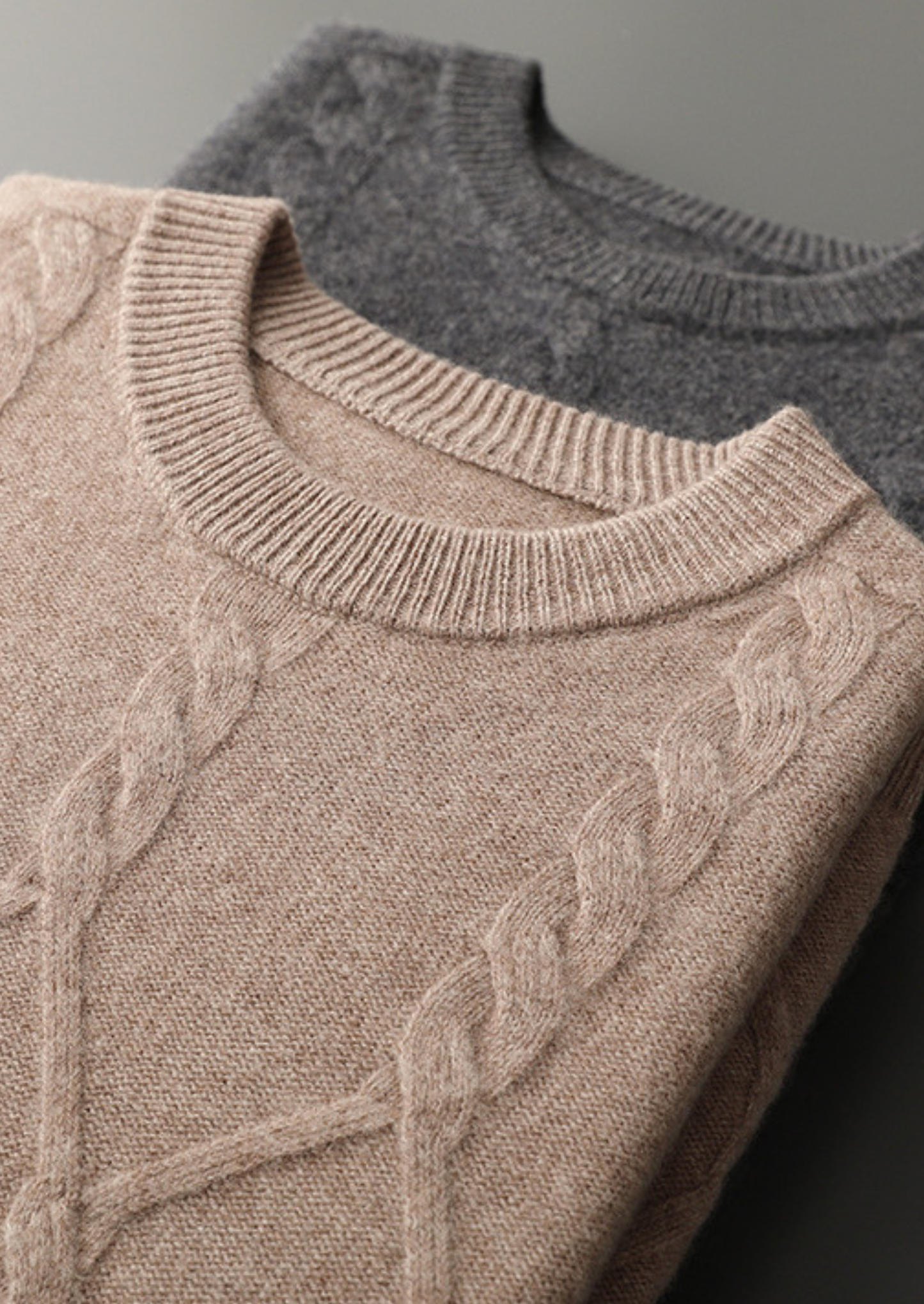 Pure Extra-Fine Merino Wool Cable Crewneck | Solmar