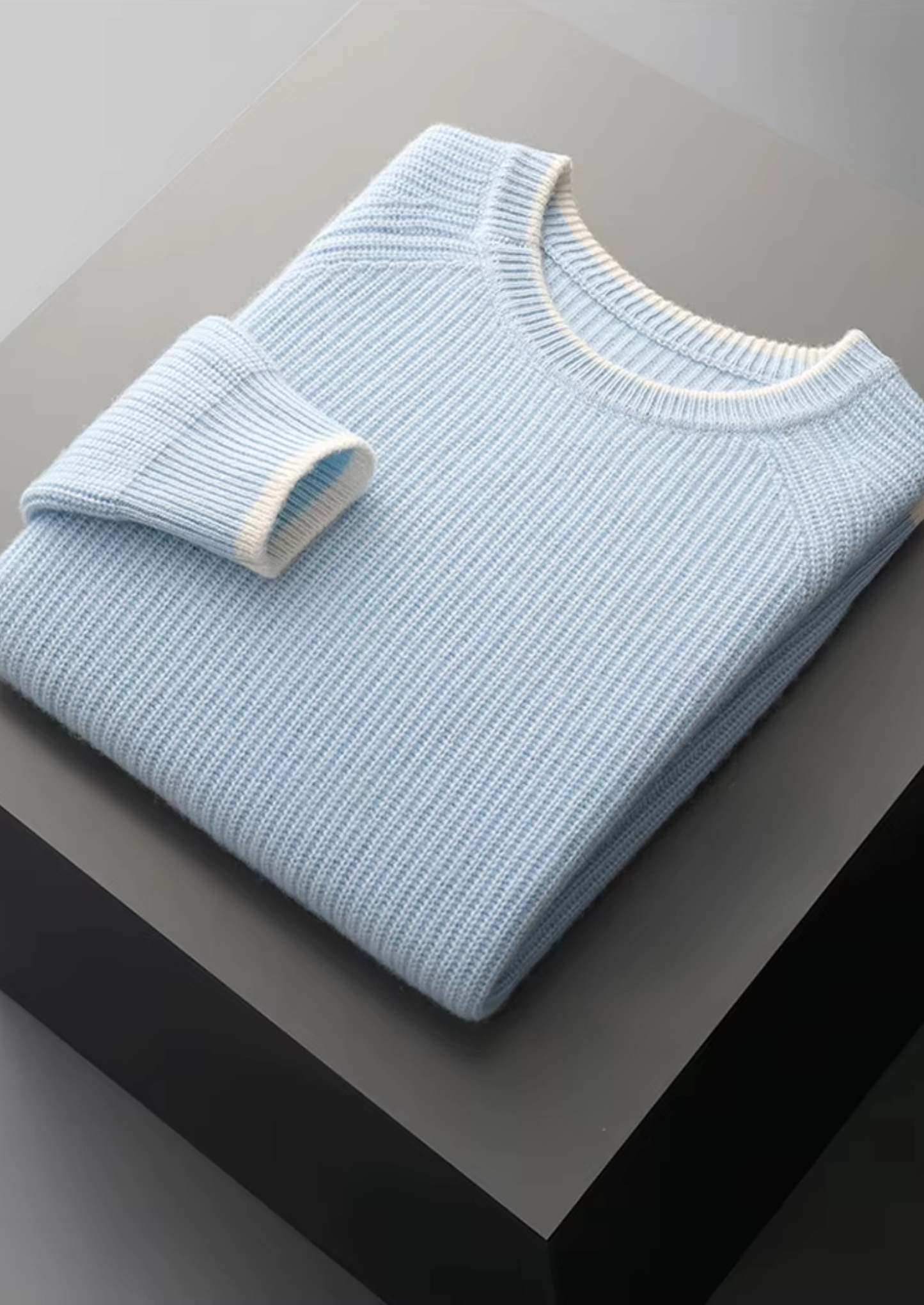 Pure Extra-Fine Merino Wool Two Tone Crewneck | Solmar