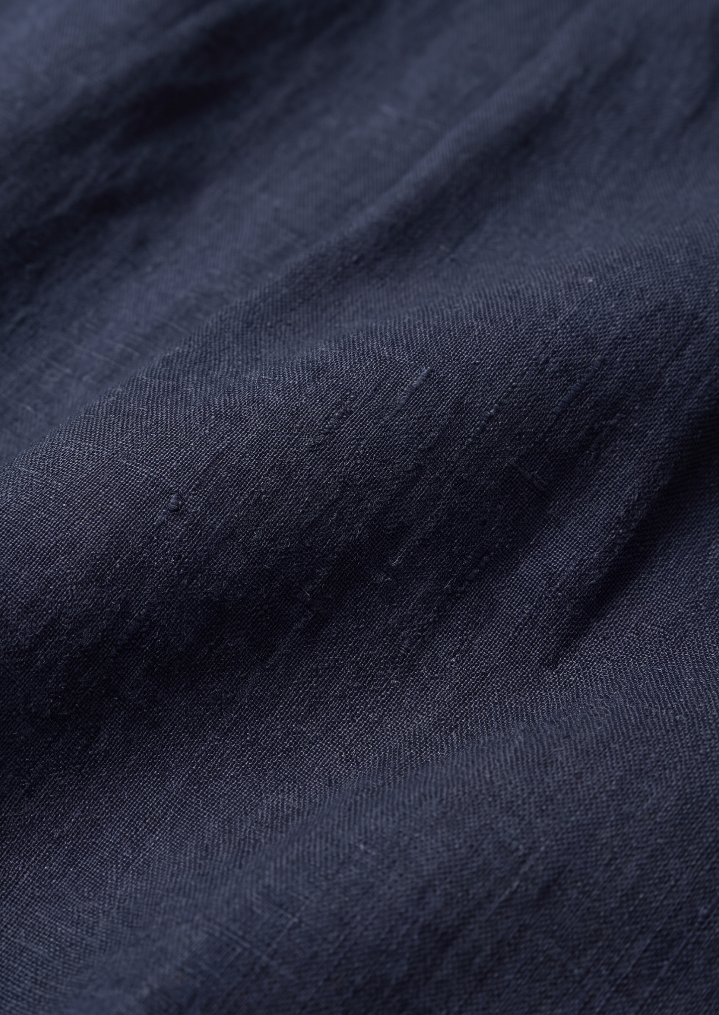 Navy Blue Pleated Linen Seaside Shorts | Solmar