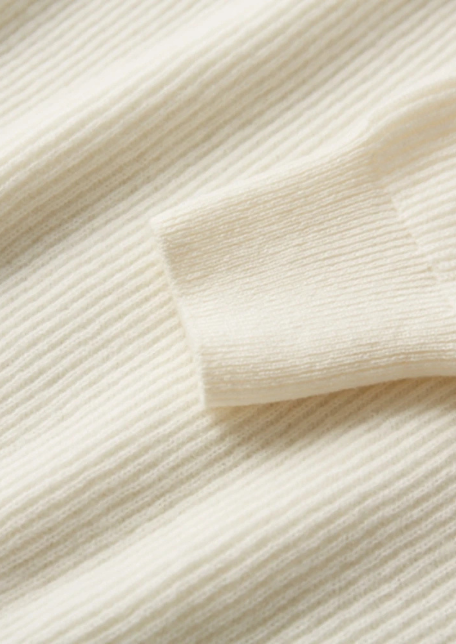 Premium Cashmere Classic Ribbed Henley Sweater | Solmar