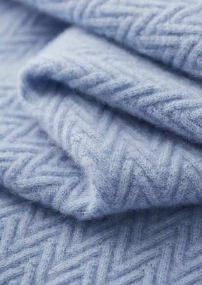 Premium Cashmere Zigzag Button Sweater | Solmar