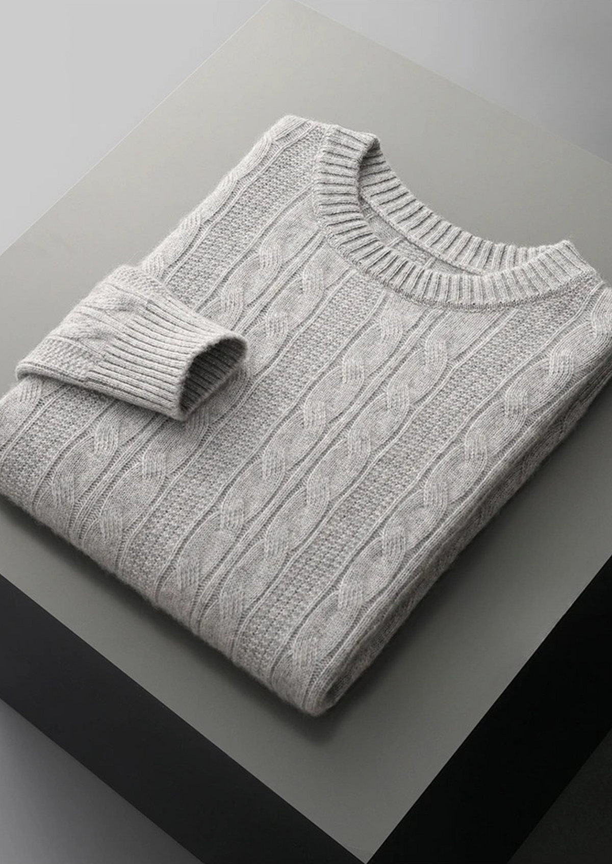 Pure Extra-Fine Merino Wool Cable Crewneck | Solmar