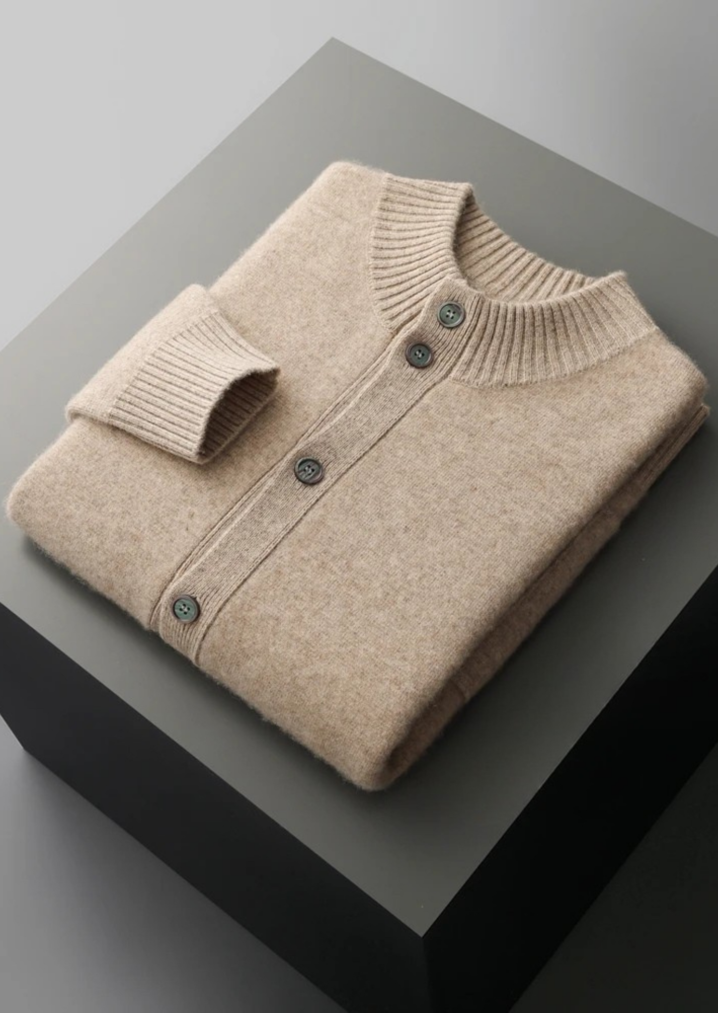 Premium Cashmere Button Cardigan | Solmar