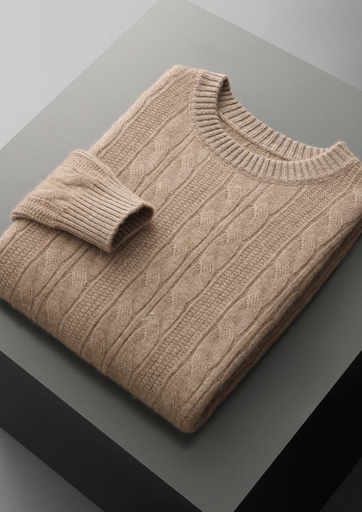Pure Extra-Fine Merino Wool Cable Crewneck | Solmar