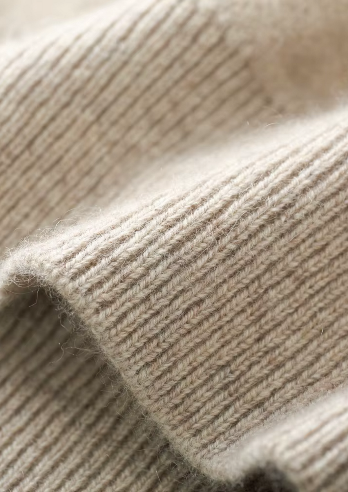 Pure Extra-Fine Merino Wool V-Neck Cardigan | Solmar