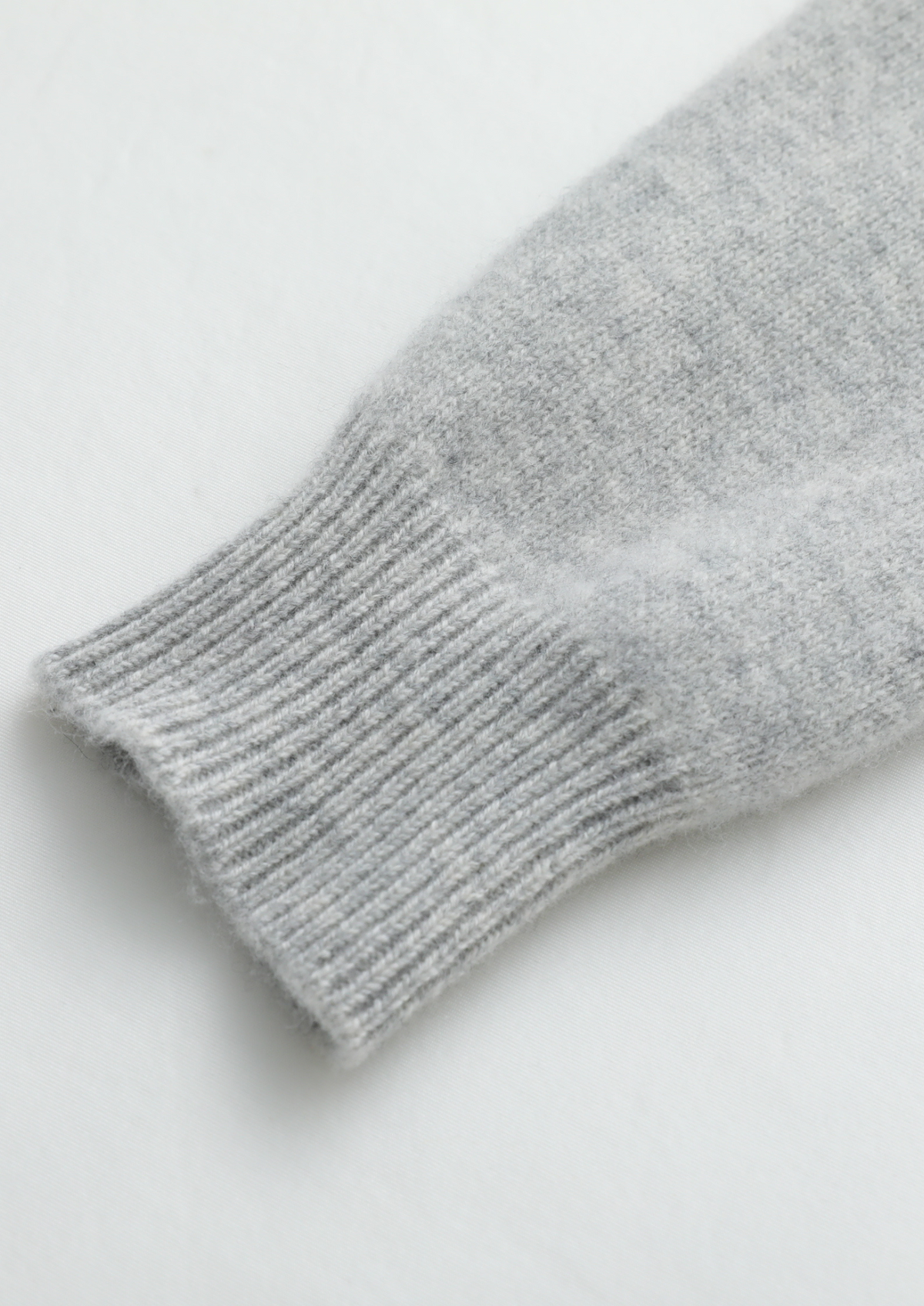 Pure Extra-Fine Merino Wool Light Gray Luzzo Set | Solmar