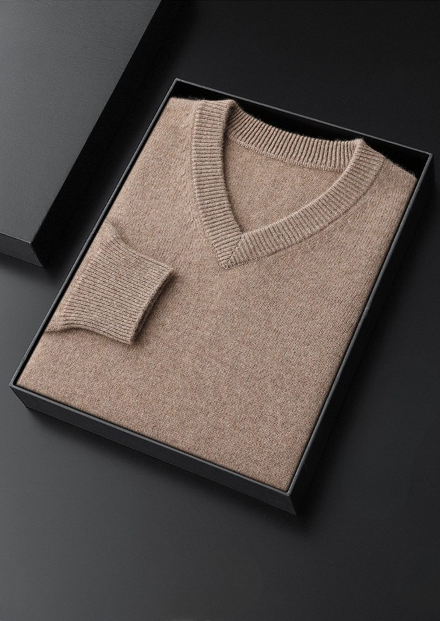 Pure Cashmere Essential V-Neck Sweater | Solmar