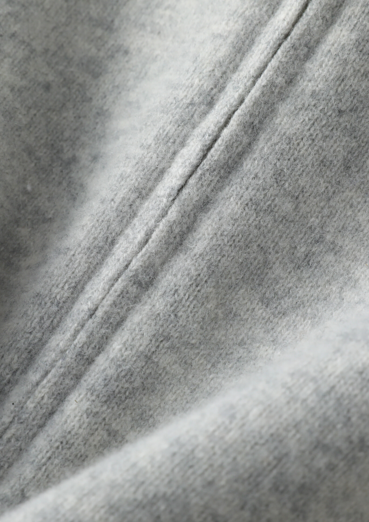 Pure Extra-Fine Merino Wool Light Gray Luzzo Set | Solmar
