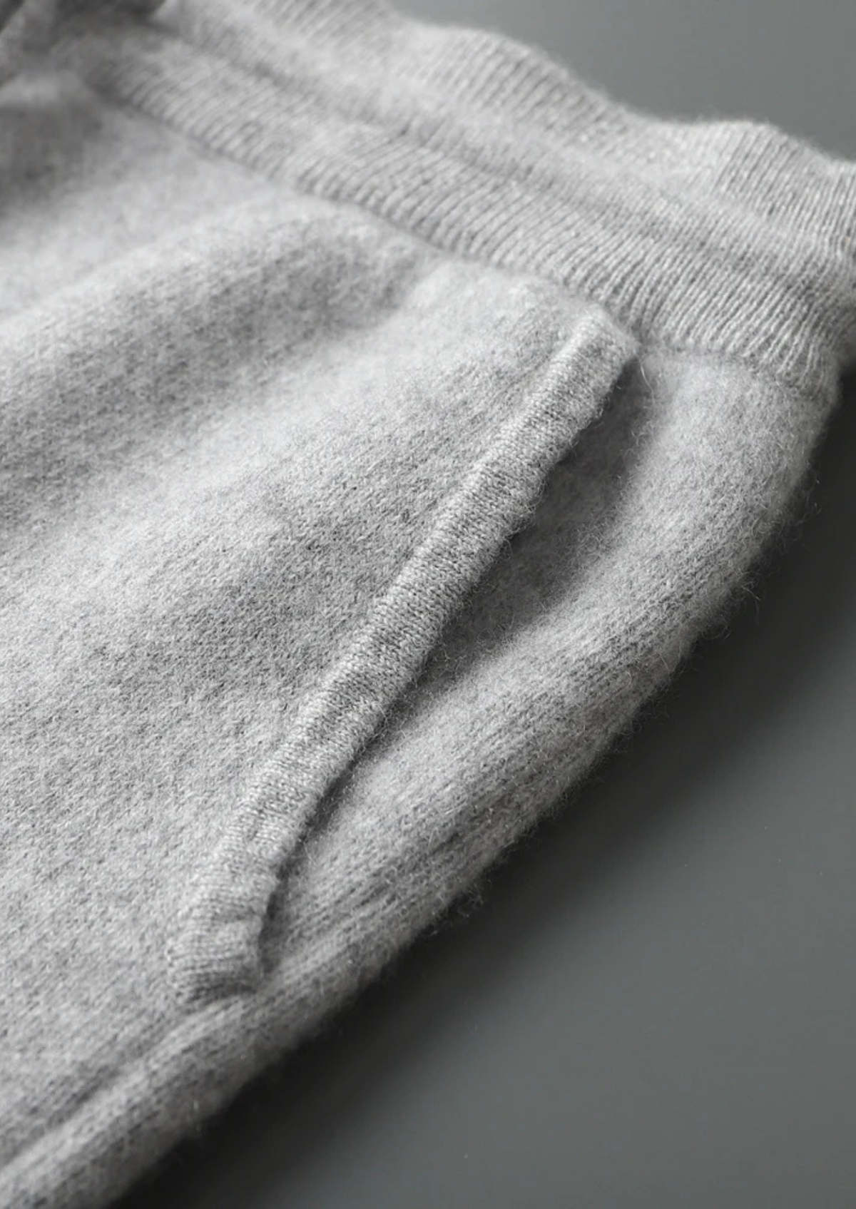 Premium Cashmere Light Gray Alain Leisure Set | Solmar