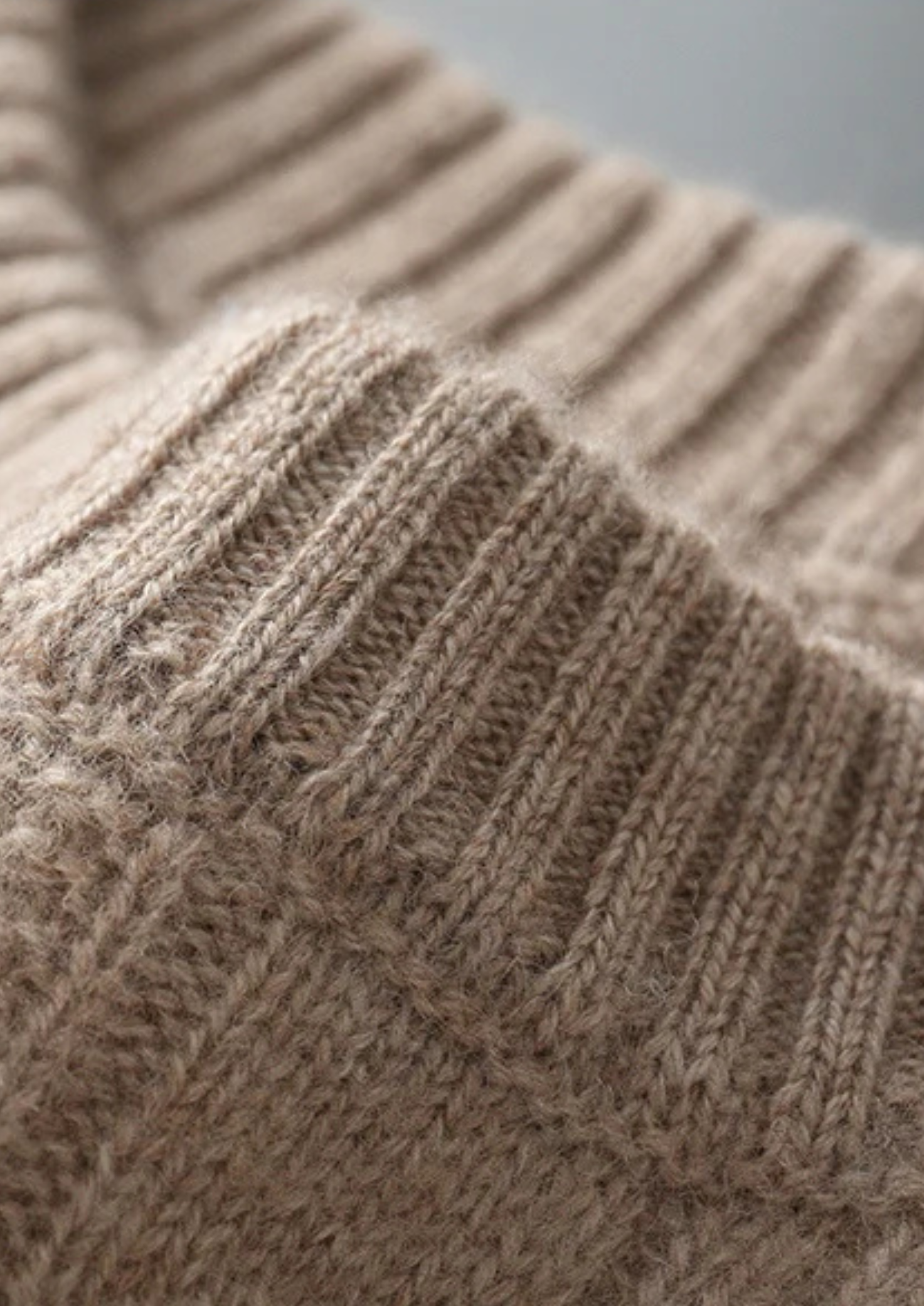 Pure Extra-Fine Merino Wool Cable Crewneck | Solmar