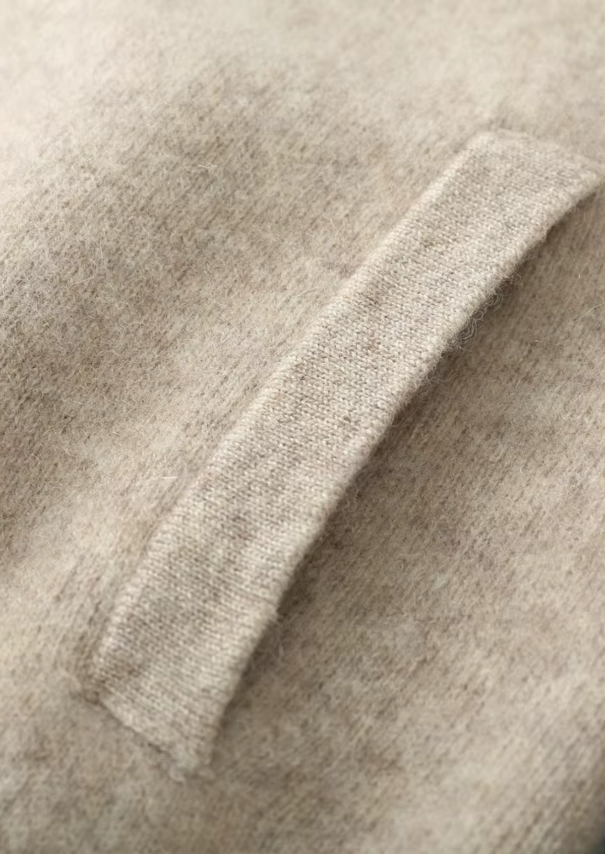 Pure Extra-Fine Merino Wool V-Neck Cardigan | Solmar