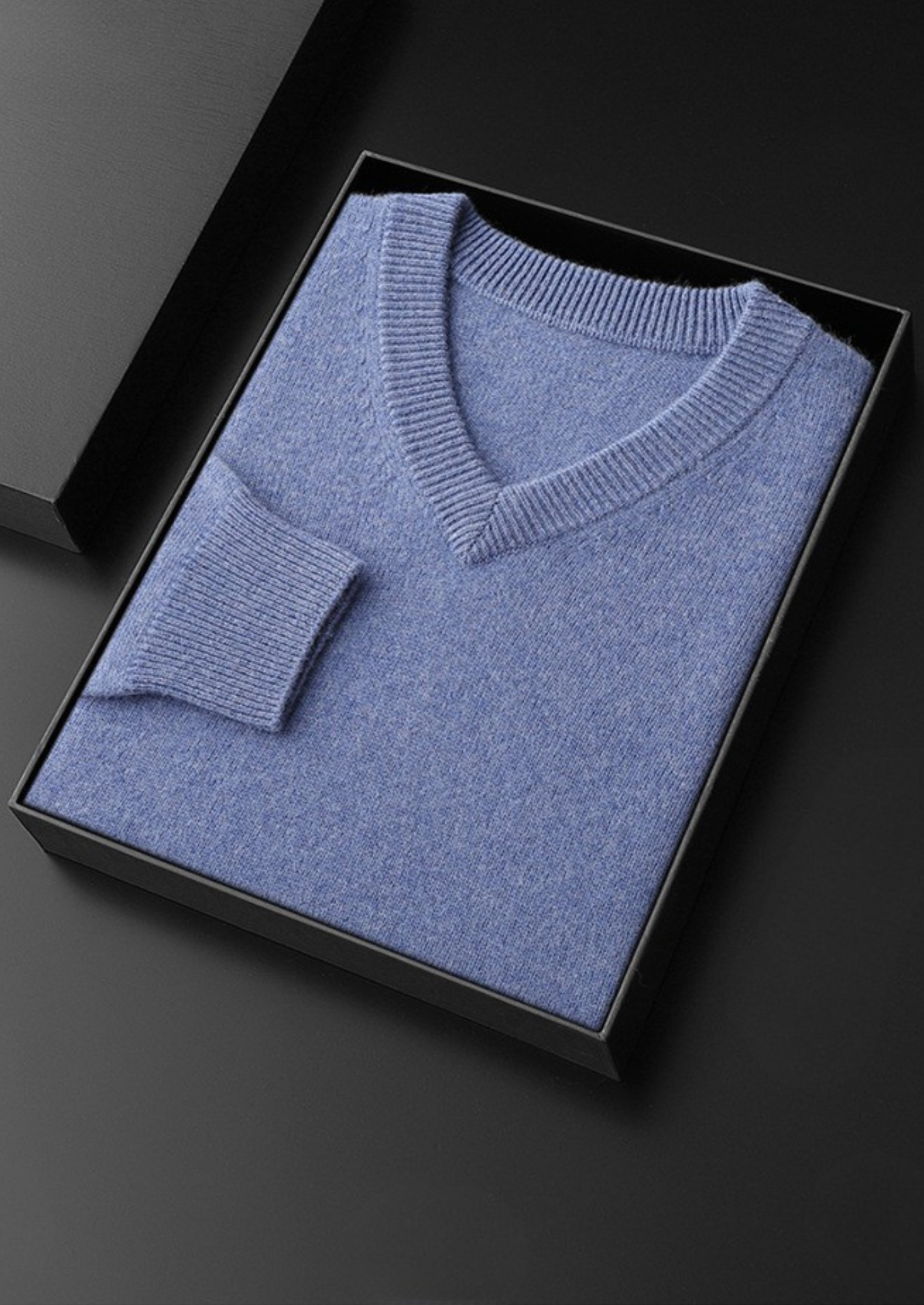 Pure Cashmere Essential V-Neck Sweater | Solmar