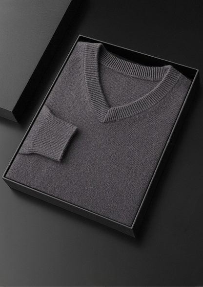 Pure Cashmere Essential V-Neck Sweater | Solmar