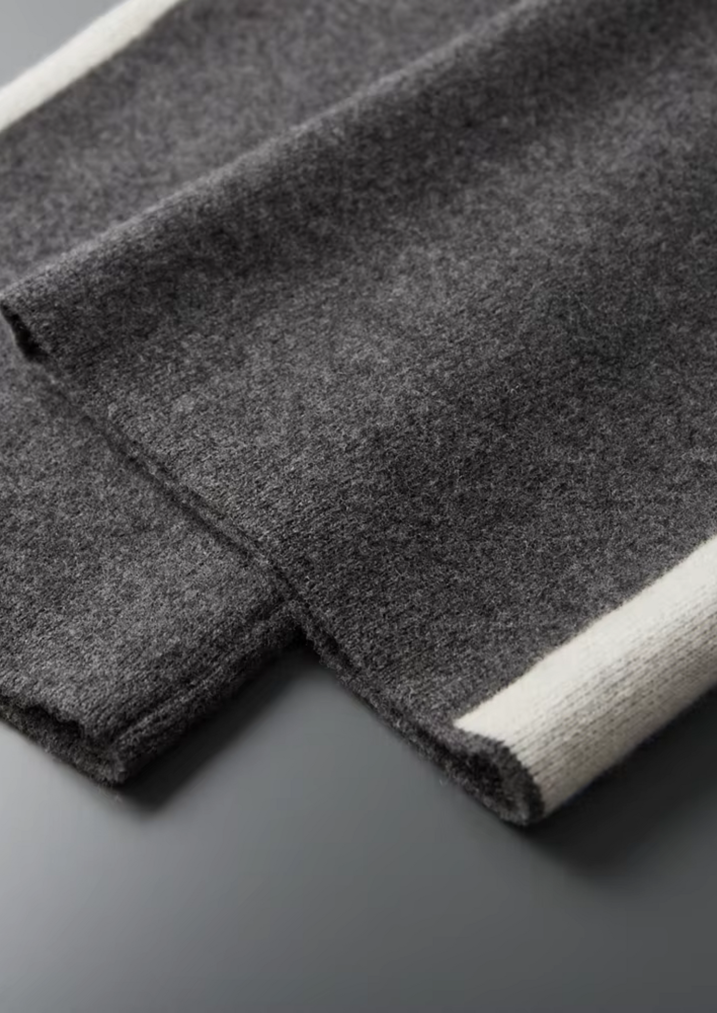 Pure Extra-Fine Merino Wool Wide Leisure Trousers | Solmar