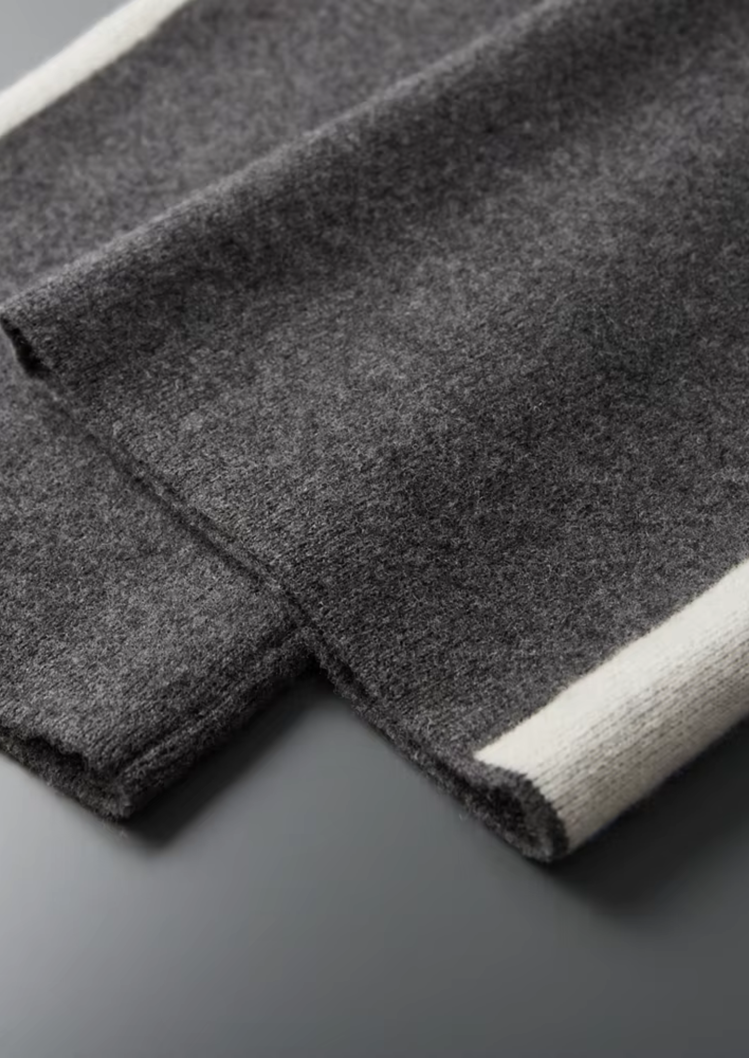 Pure Extra-Fine Merino Wool Wide Leisure Trousers | Solmar