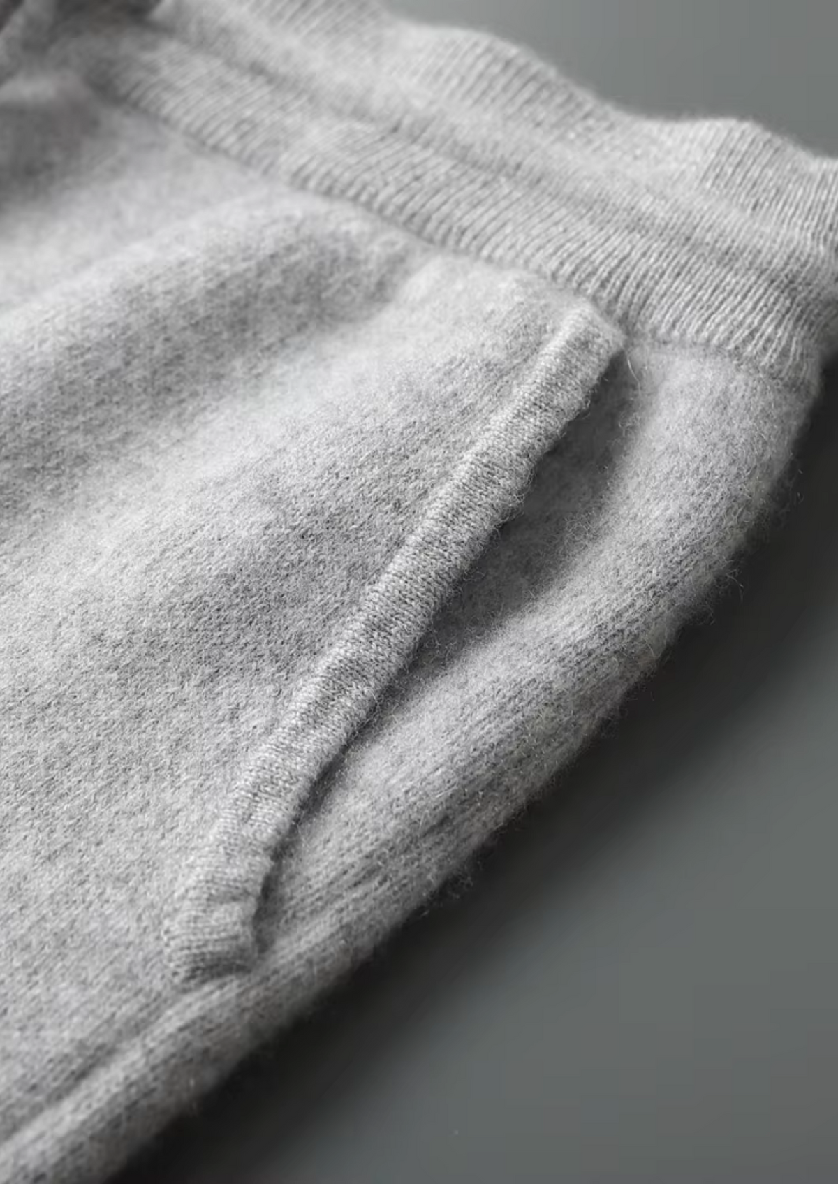 Premium Cashmere Leisure Joggers | Solmar