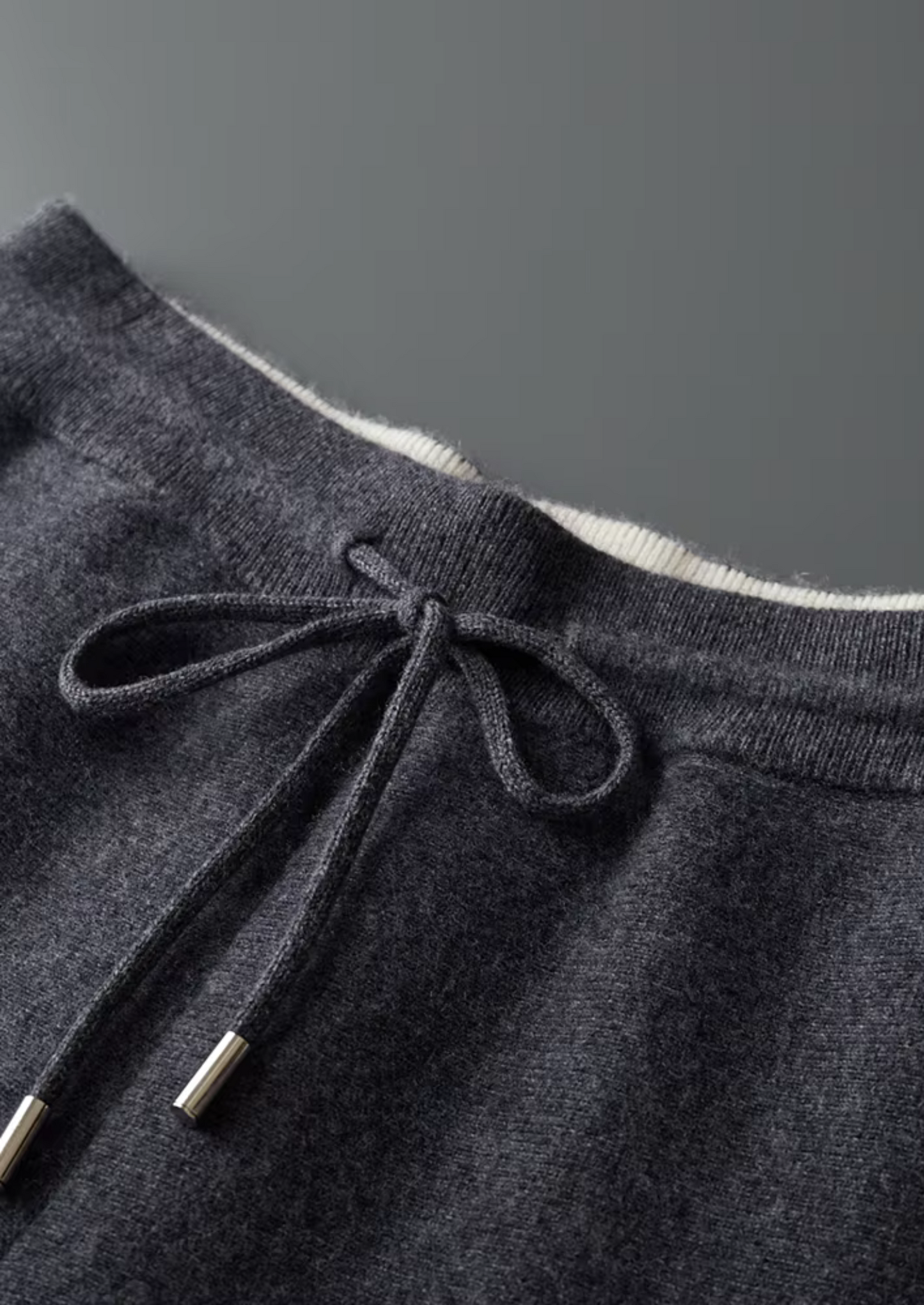 Pure Extra-Fine Merino Wool Dark Gray Damien Set | Solmar