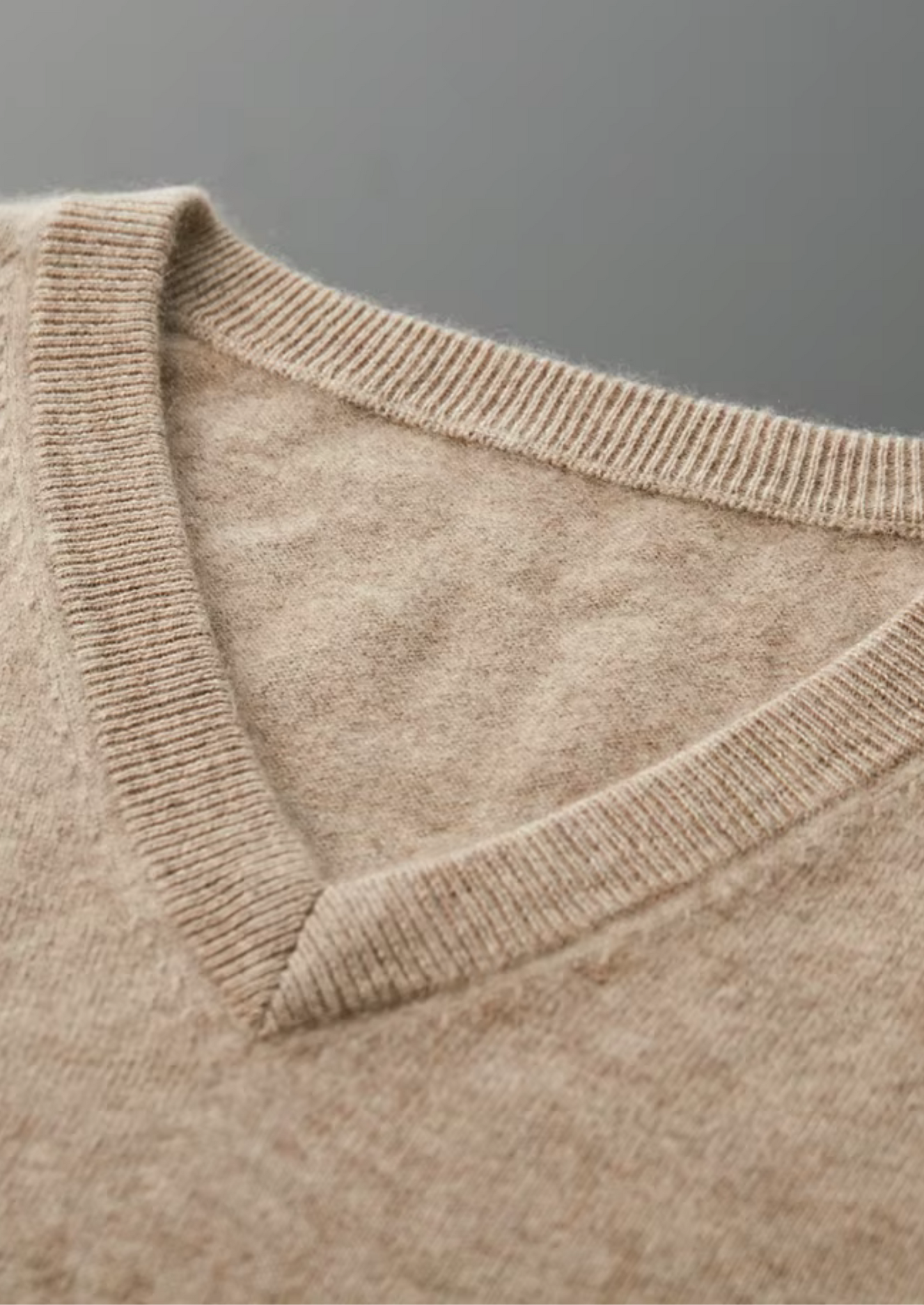 Pure Extra-Fine Merino Wool Classic V-Neck Sweater | Solmar