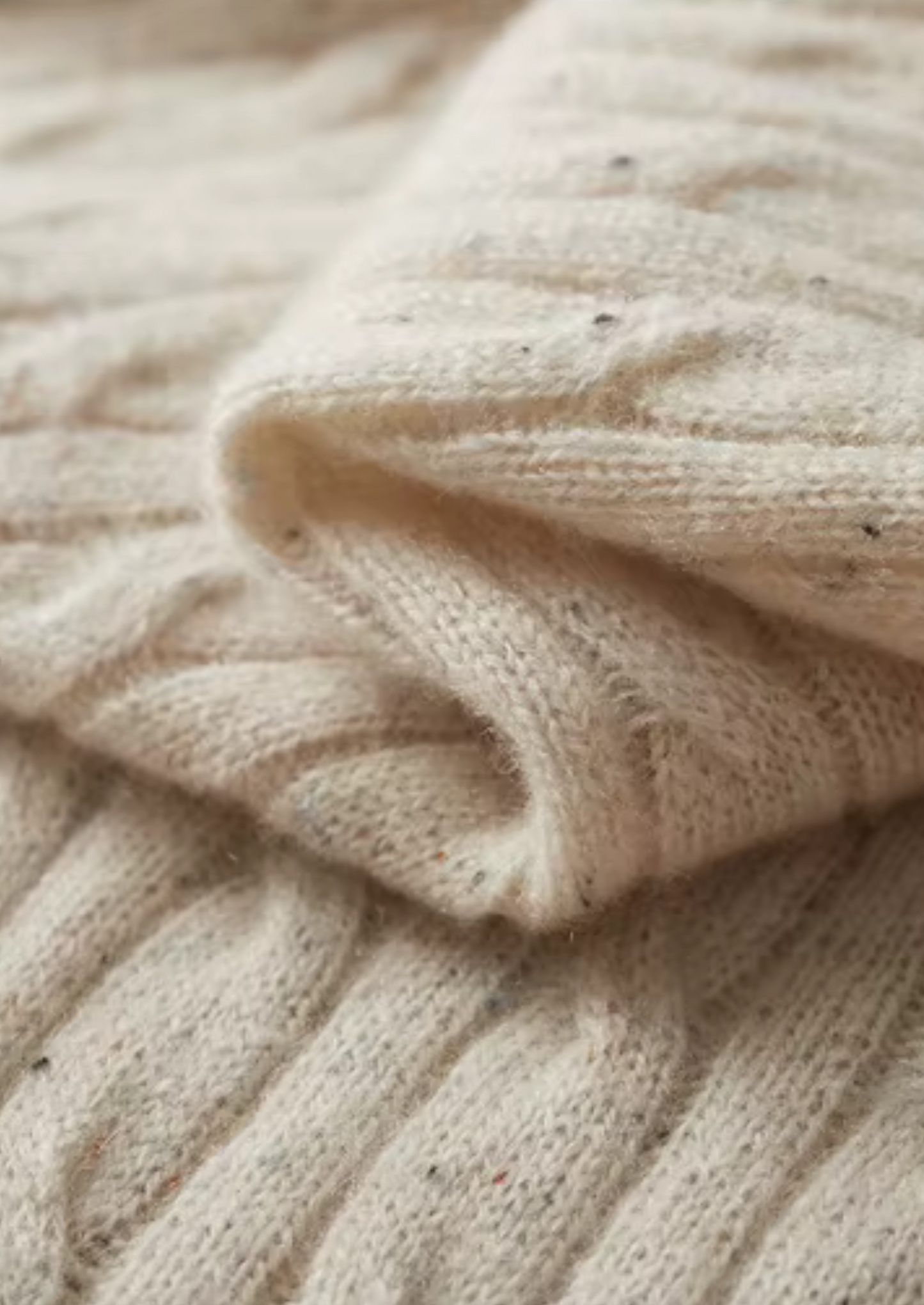 Pure Extra-Fine Merino Wool Nepped Cable Crewneck | Solmar