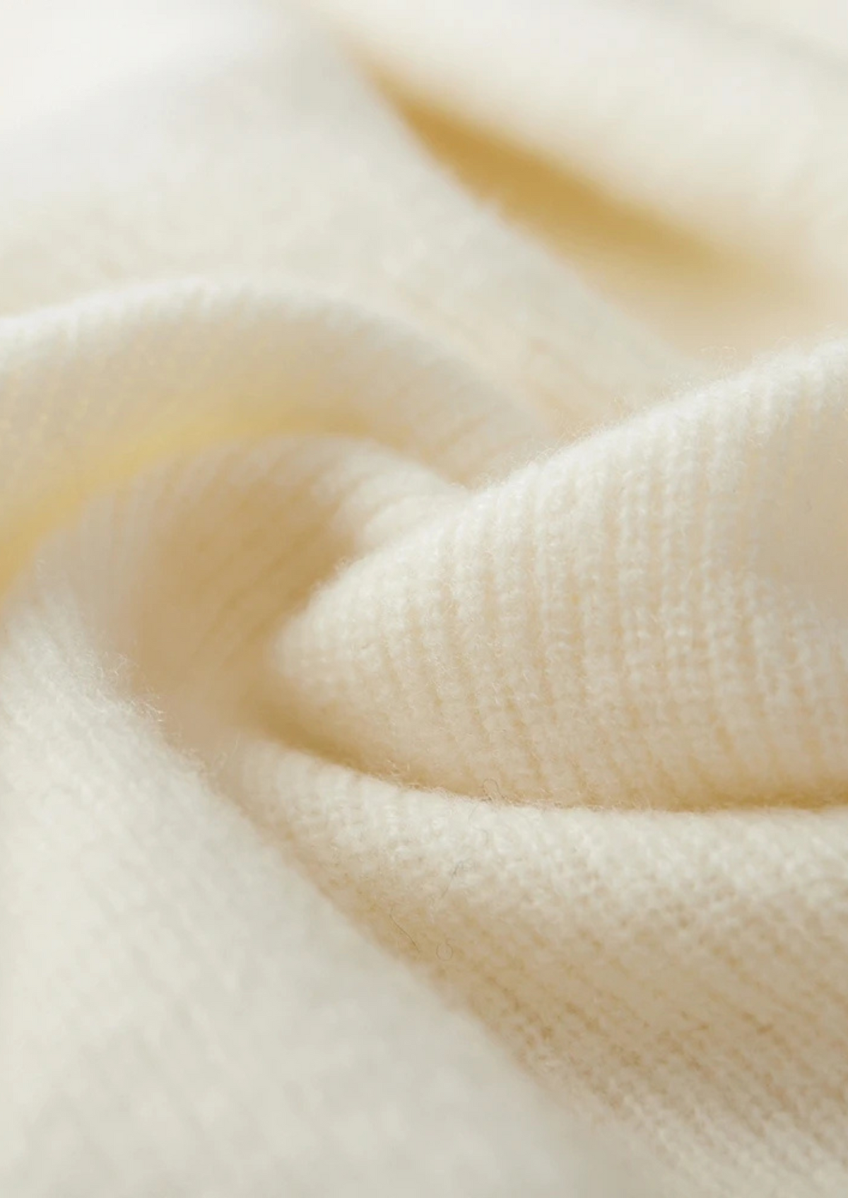 Premium Cashmere Ribbed Half-Zip Sweater | Solmar