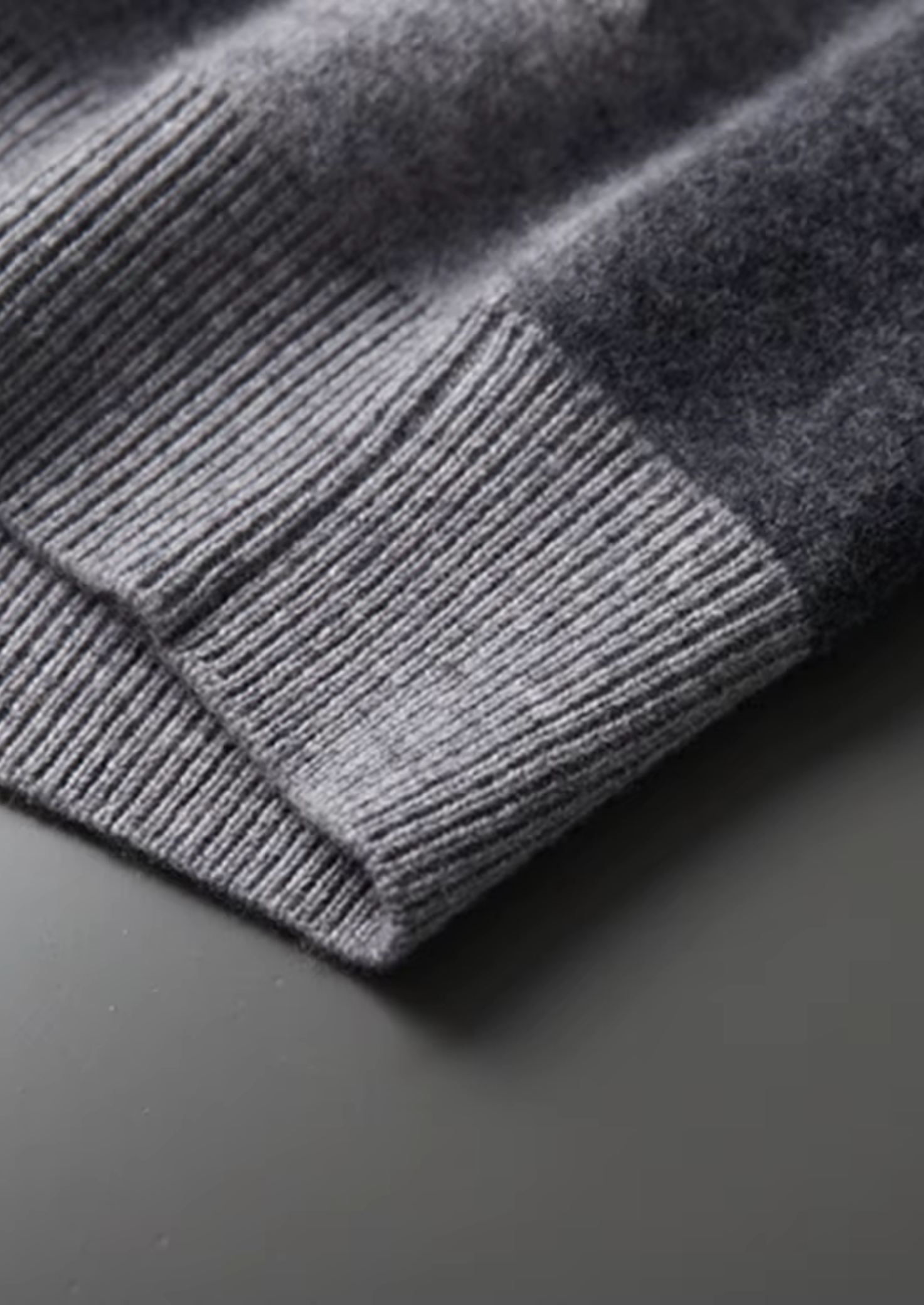Premium Cashmere Dark Gray Torino Leisure Set | Solmar