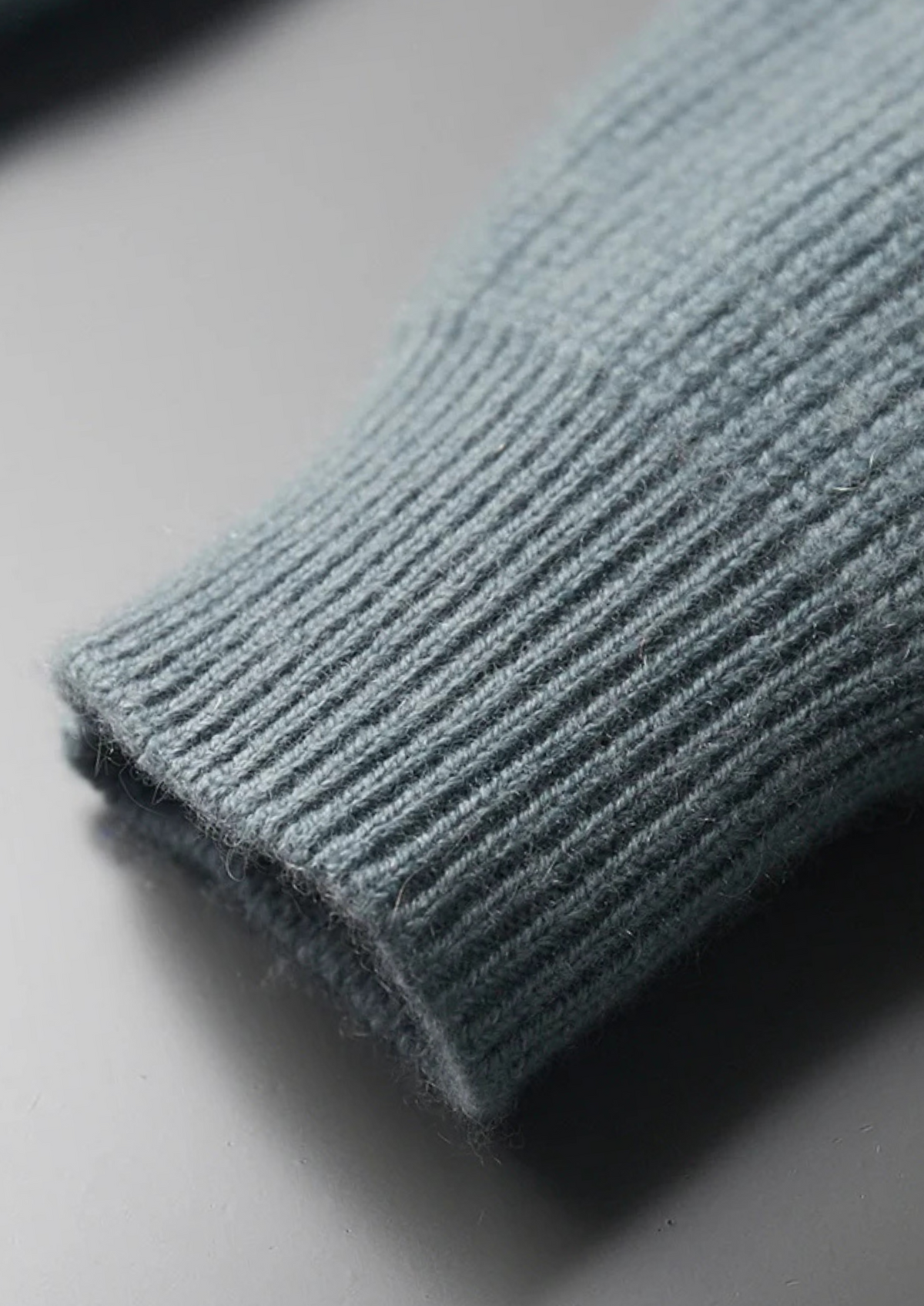 Premium Cashmere Ribbed Cardigan | Solmar