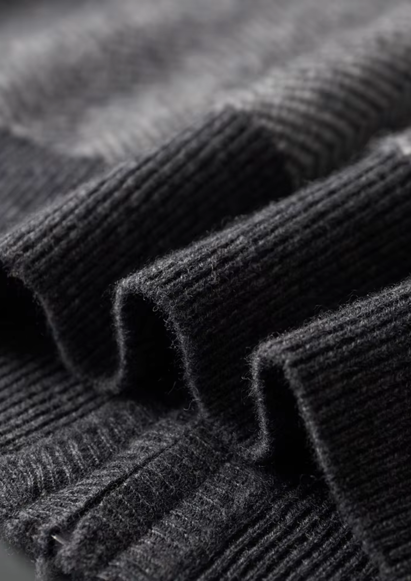 Pure Extra-Fine Merino Wool Gray Herringbone Set | Solmar