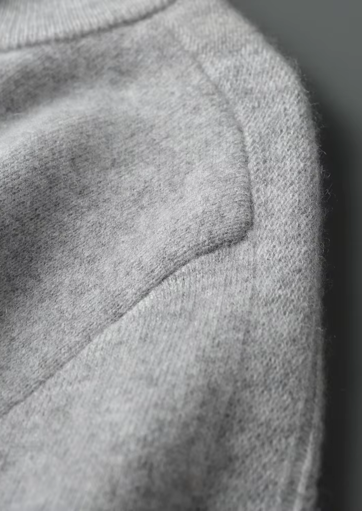 Premium Cashmere Essential Half-Zip Sweater | Solmar