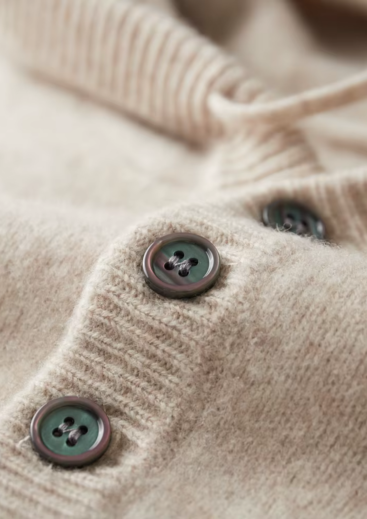 Pure Extra-Fine Merino Wool Button Hoodie | Solmar