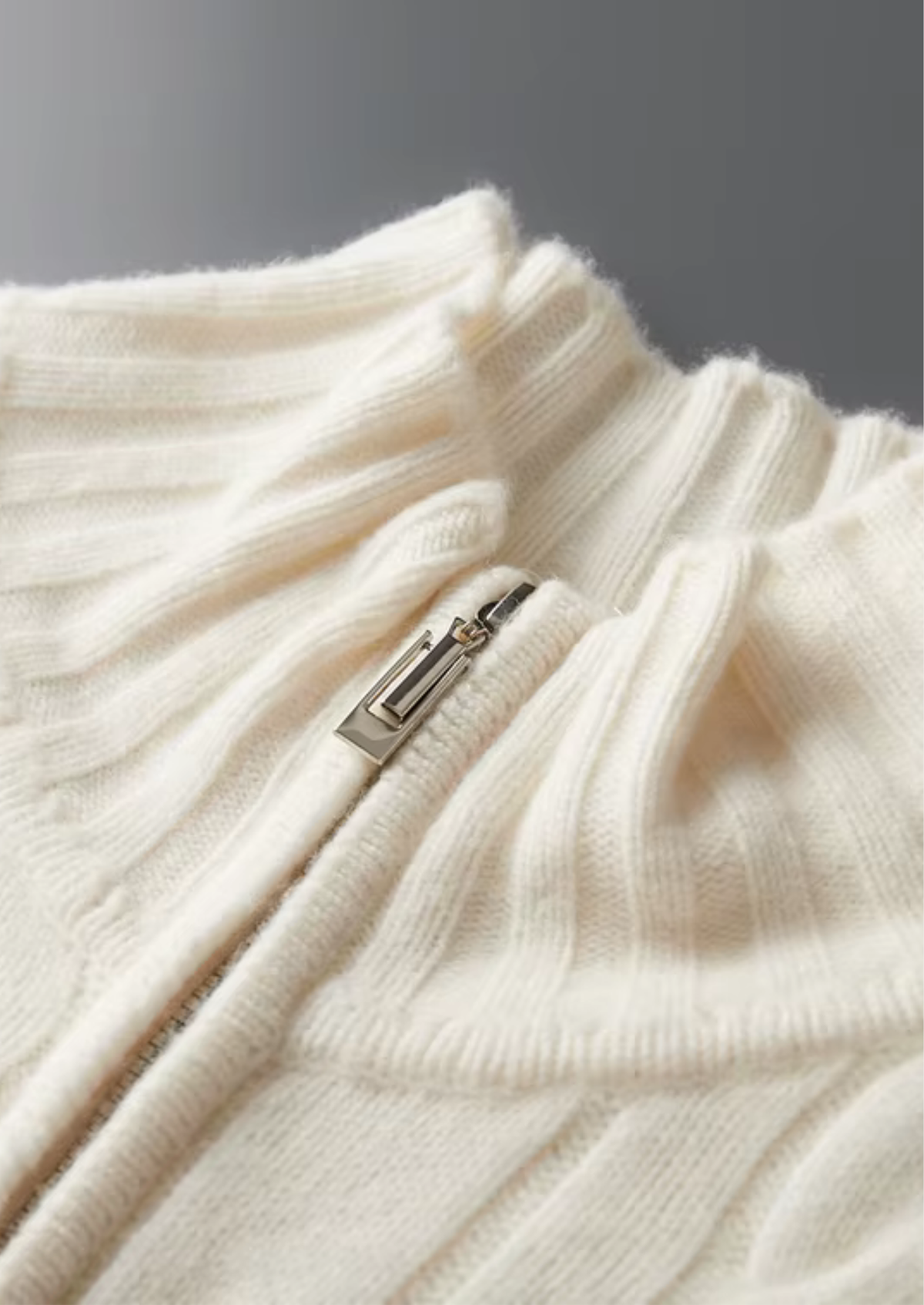 Pure Extra-Fine Merino Wool Dual-Zip Cable Cardigan | Solmar