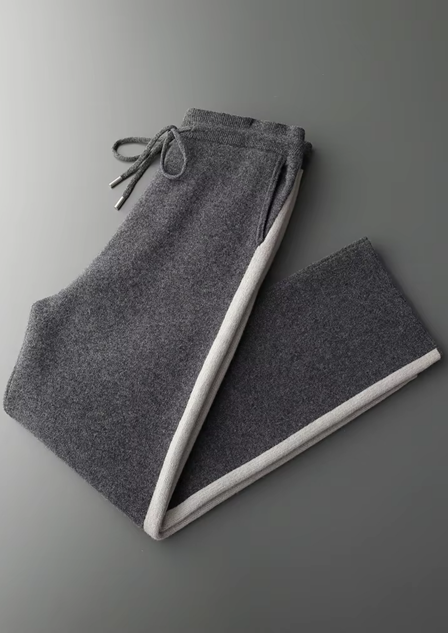 Pure Extra-Fine Merino Wool Wide Leisure Trousers | Solmar