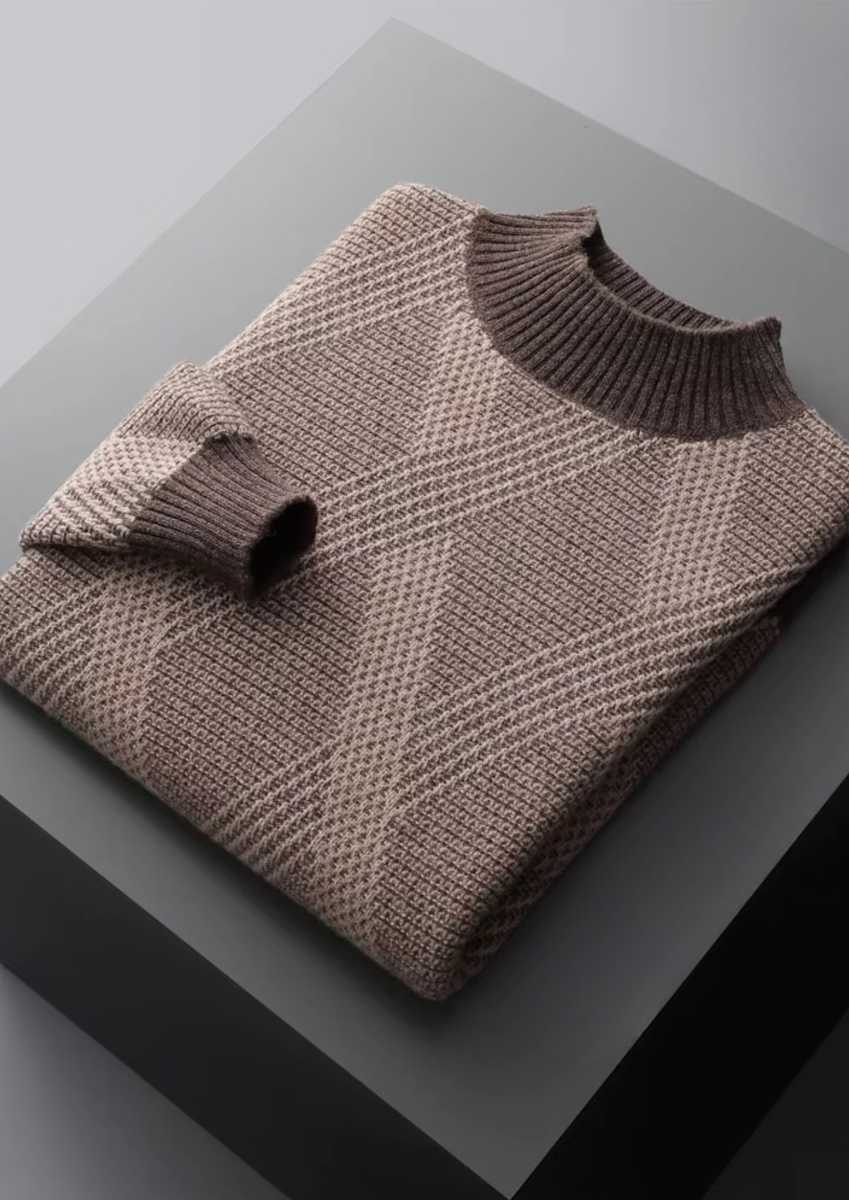 Pure Extra-Fine Merino Wool Two Tone Patterned Mockneck | Solmar
