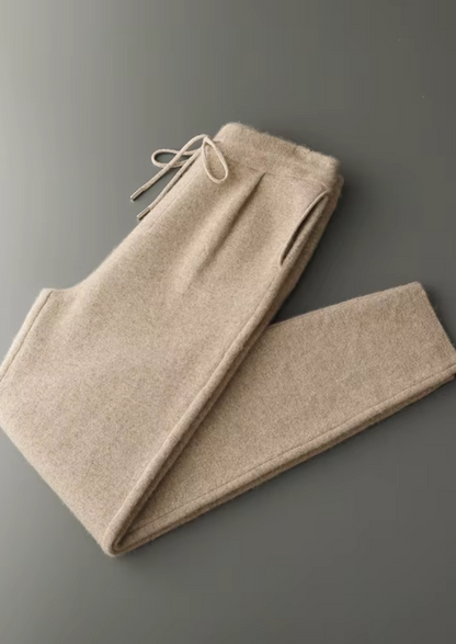 Premium Cashmere Pleated Trousers | Solmar