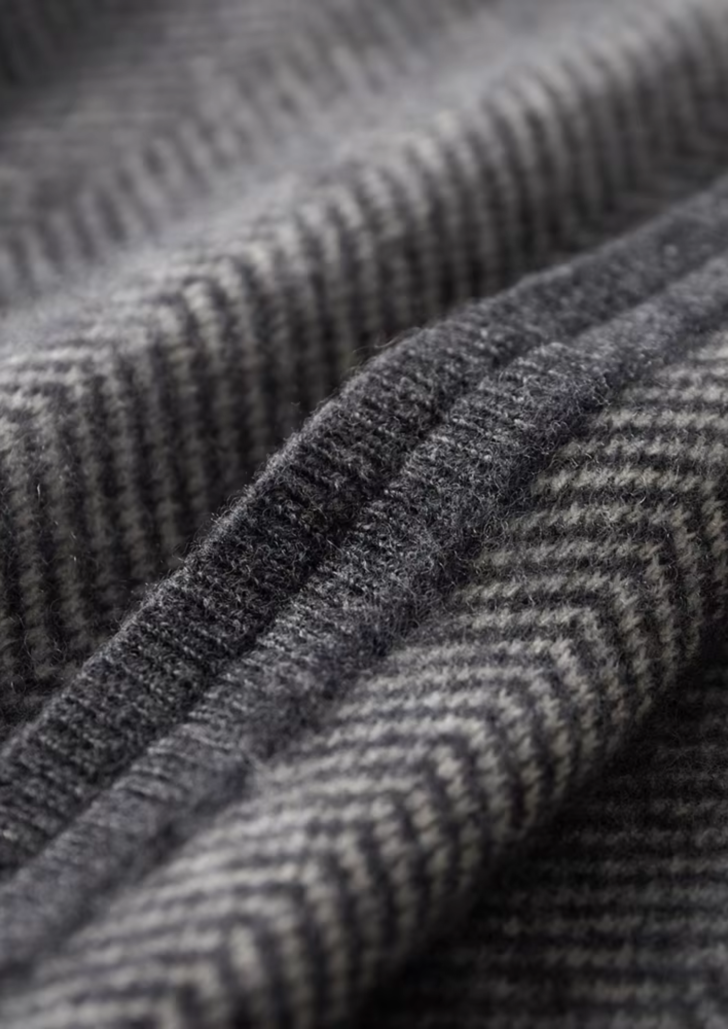 Pure Extra-Fine Merino Wool Gray Herringbone Set | Solmar