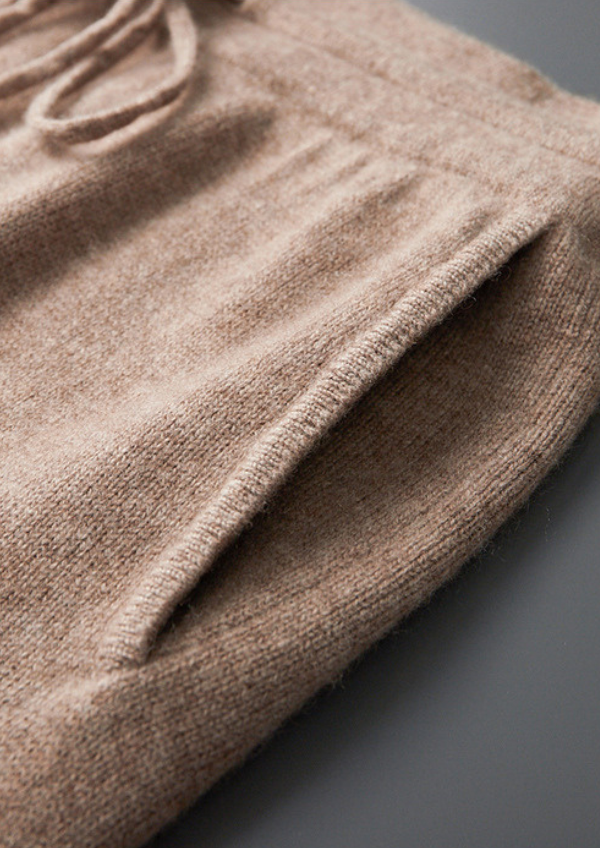 Premium Cashmere Essential Leisure Joggers | Solmar