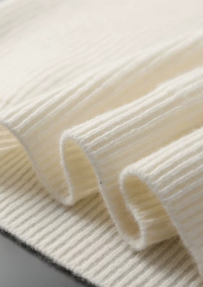 Premium Cashmere Ribbed V-Neck Sweater | Solmar