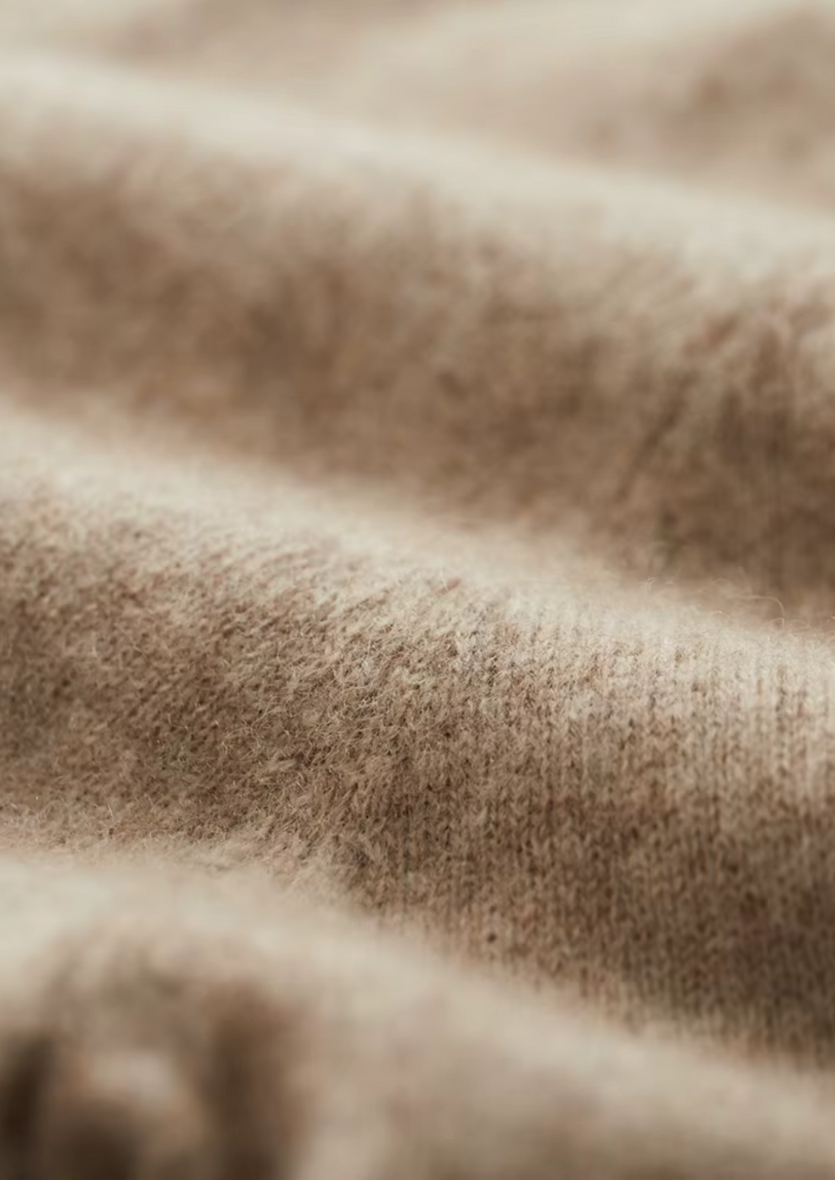 Pure Extra-Fine Merino Wool Classic V-Neck Sweater | Solmar