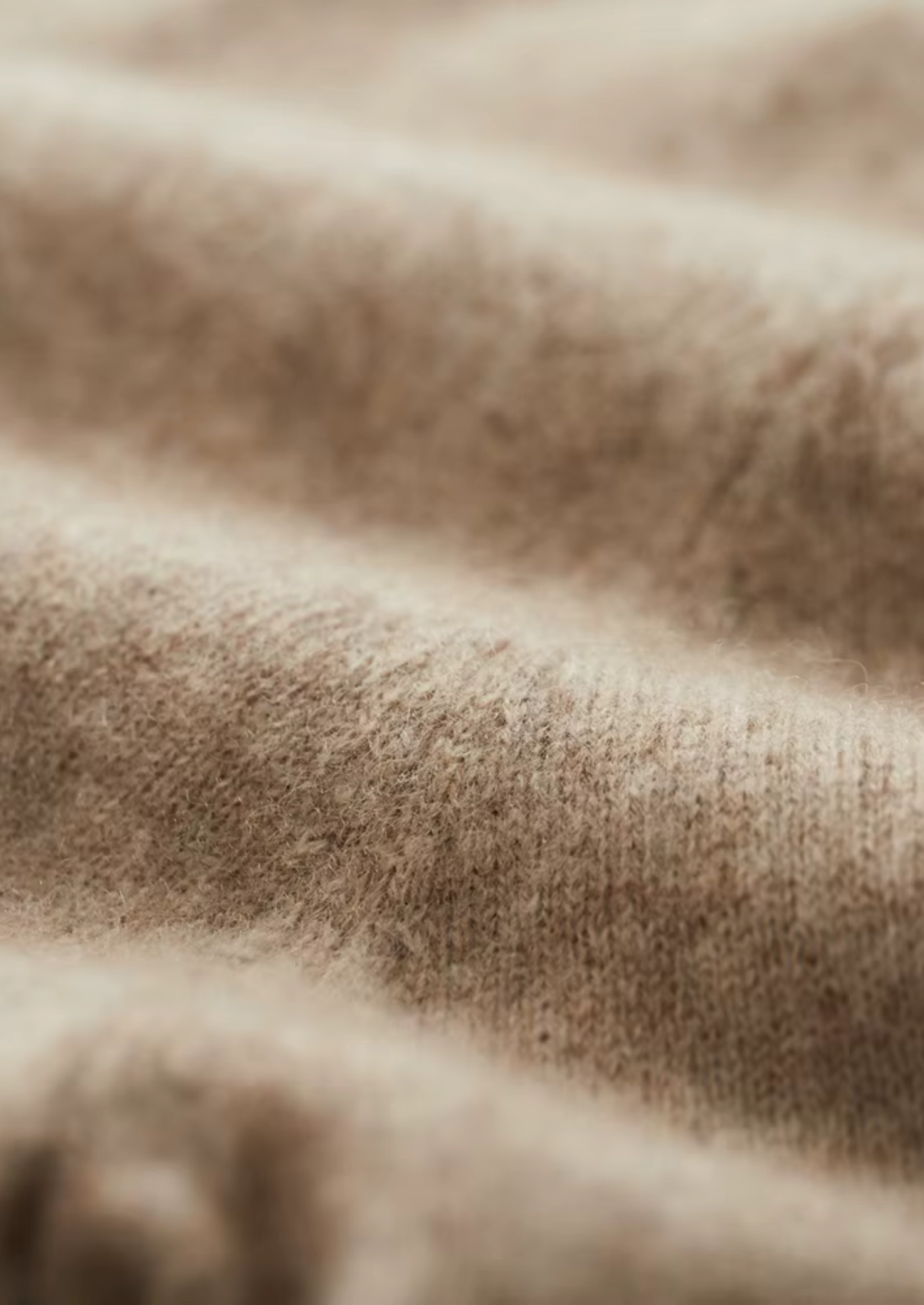 Pure Extra-Fine Merino Wool Classic V-Neck Sweater | Solmar
