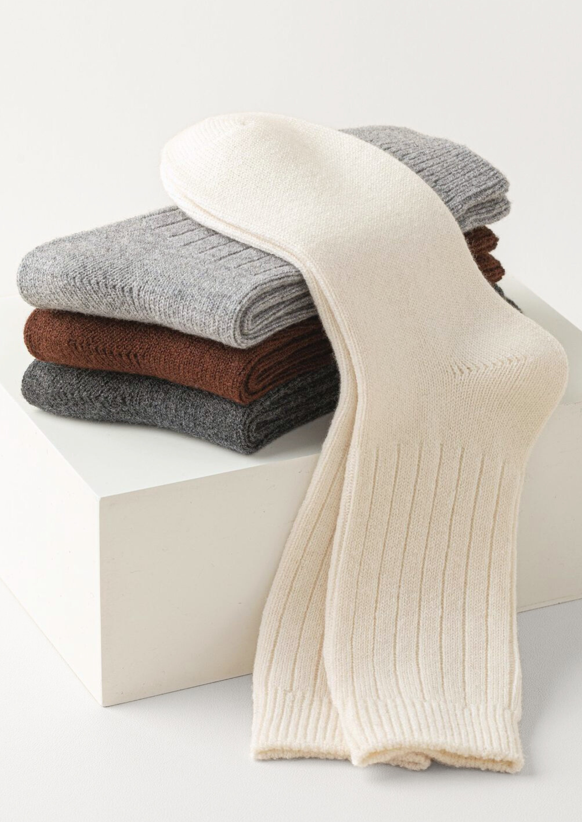 Ivory Ultra-Soft Ribbed Merino Wool Socks | Solmar