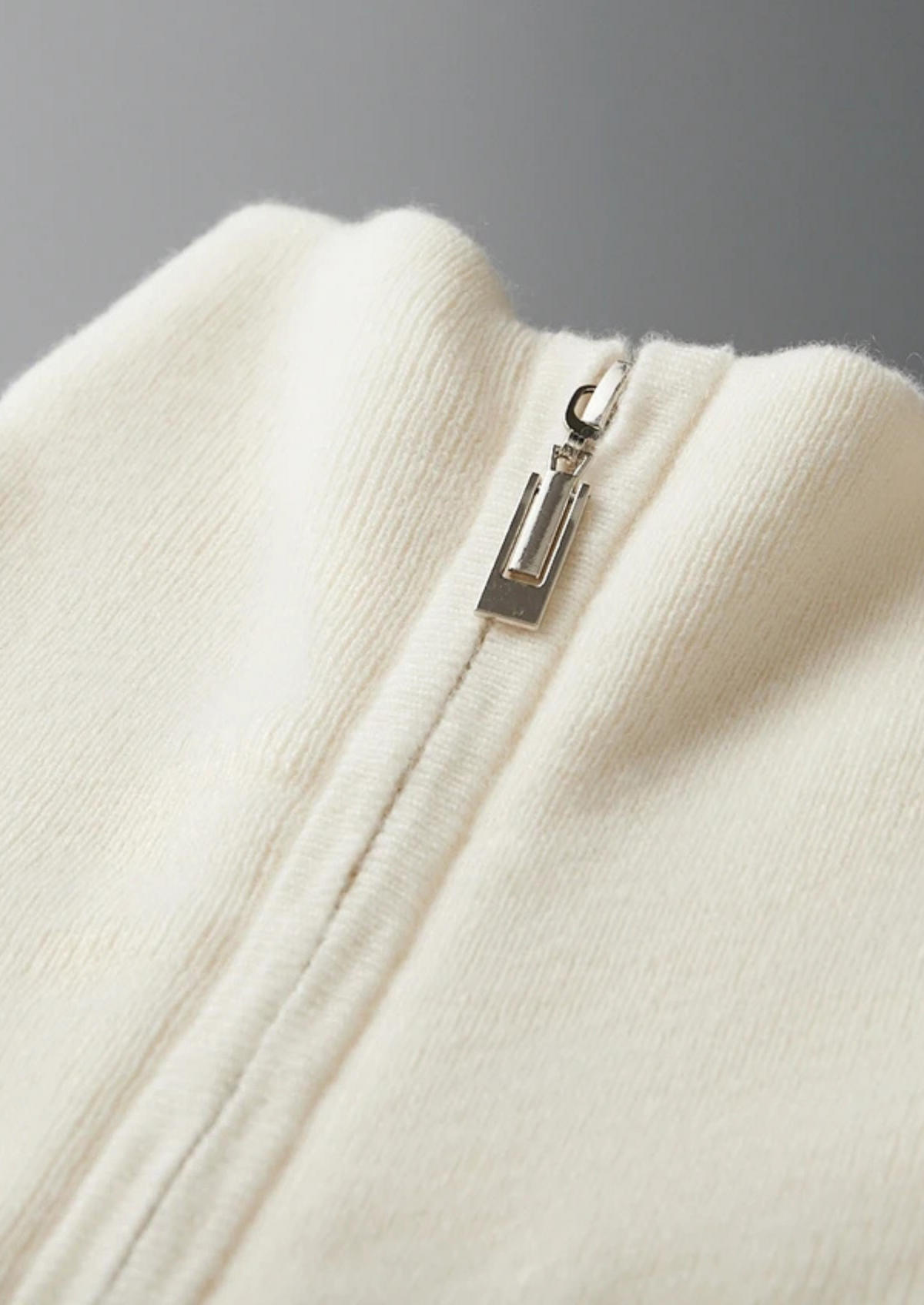 Premium Cashmere Ribbed Half-Zip Sweater | Solmar