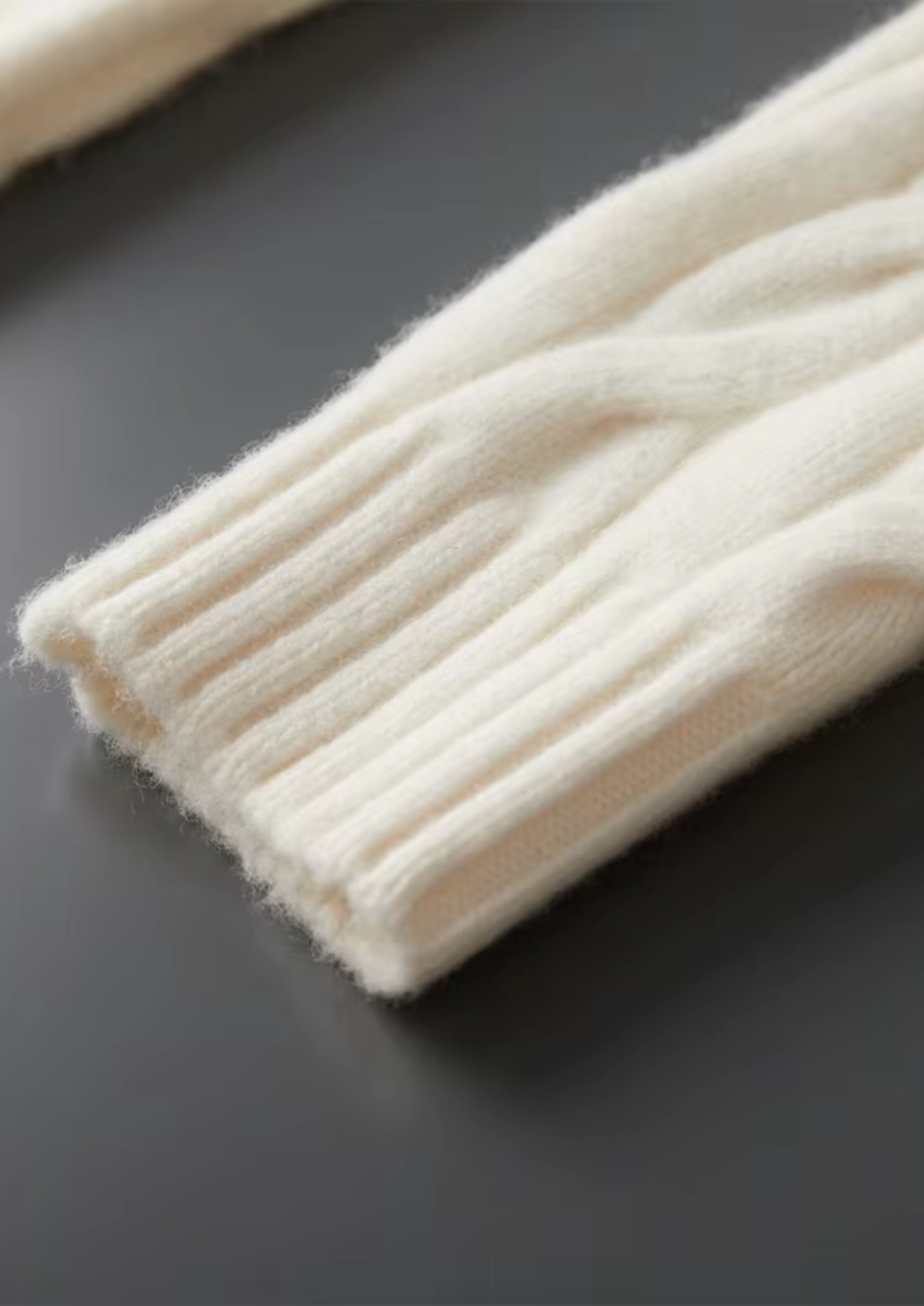 Pure Extra-Fine Merino Wool Dual-Zip Cable Cardigan | Solmar