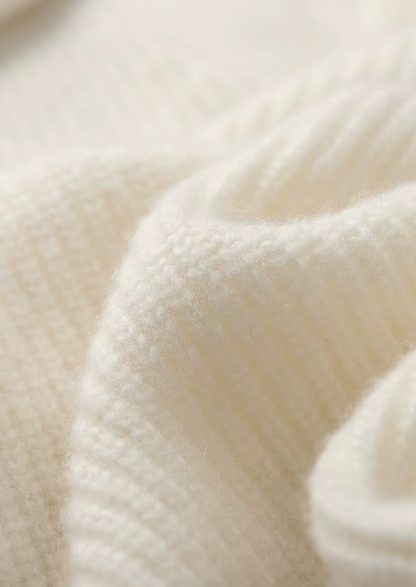 Premium Cashmere Ribbed V-Neck Sweater | Solmar