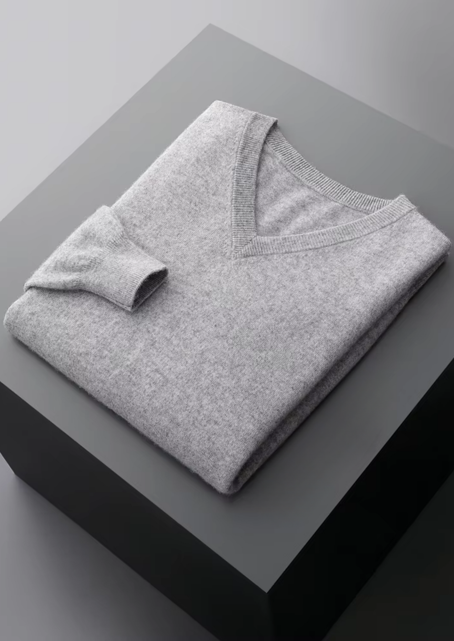 Pure Extra-Fine Merino Wool Classic V-Neck Sweater | Solmar