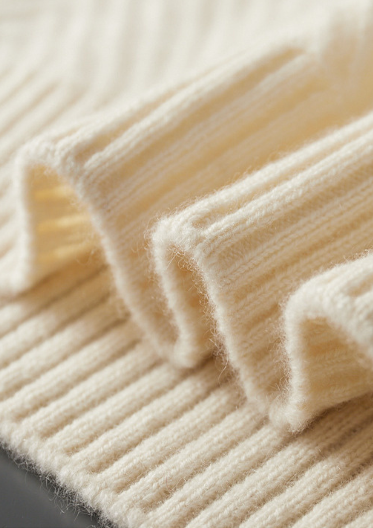 Pure Cashmere Ivory Herringbone Crewneck | Solmar