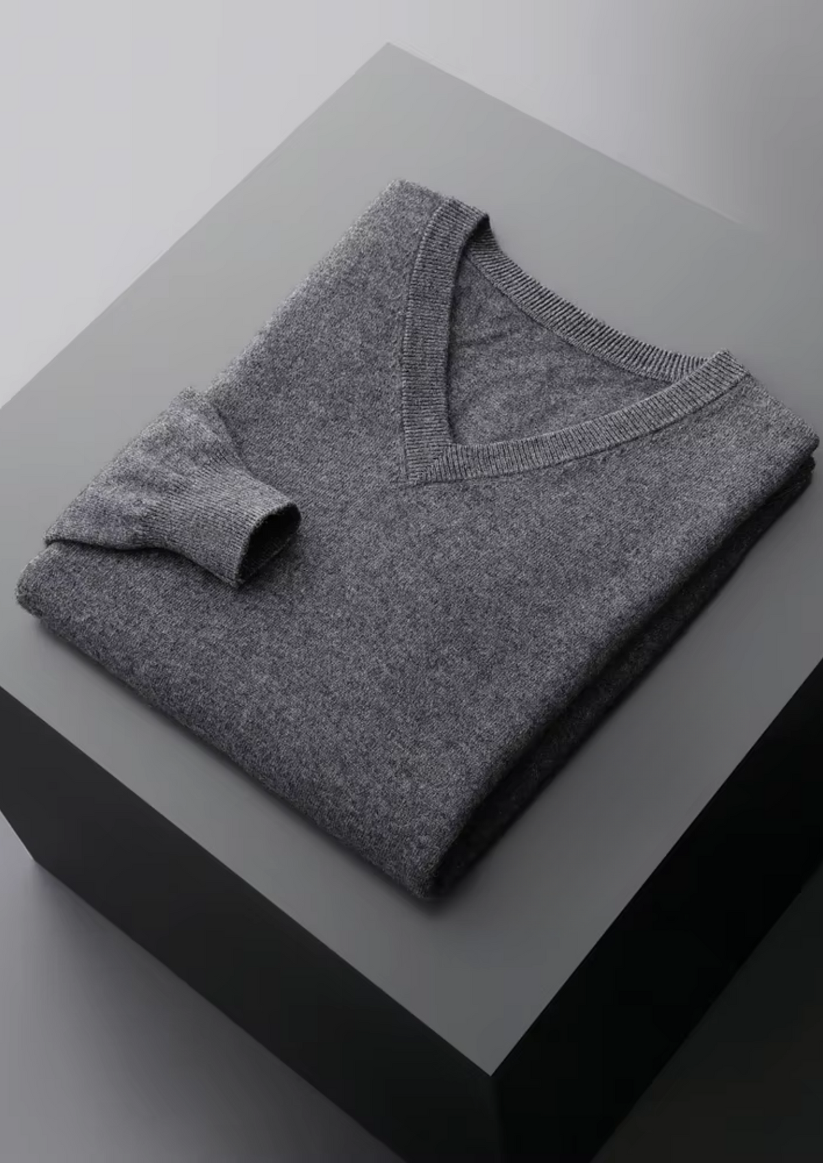 Pure Extra-Fine Merino Wool Classic V-Neck Sweater | Solmar
