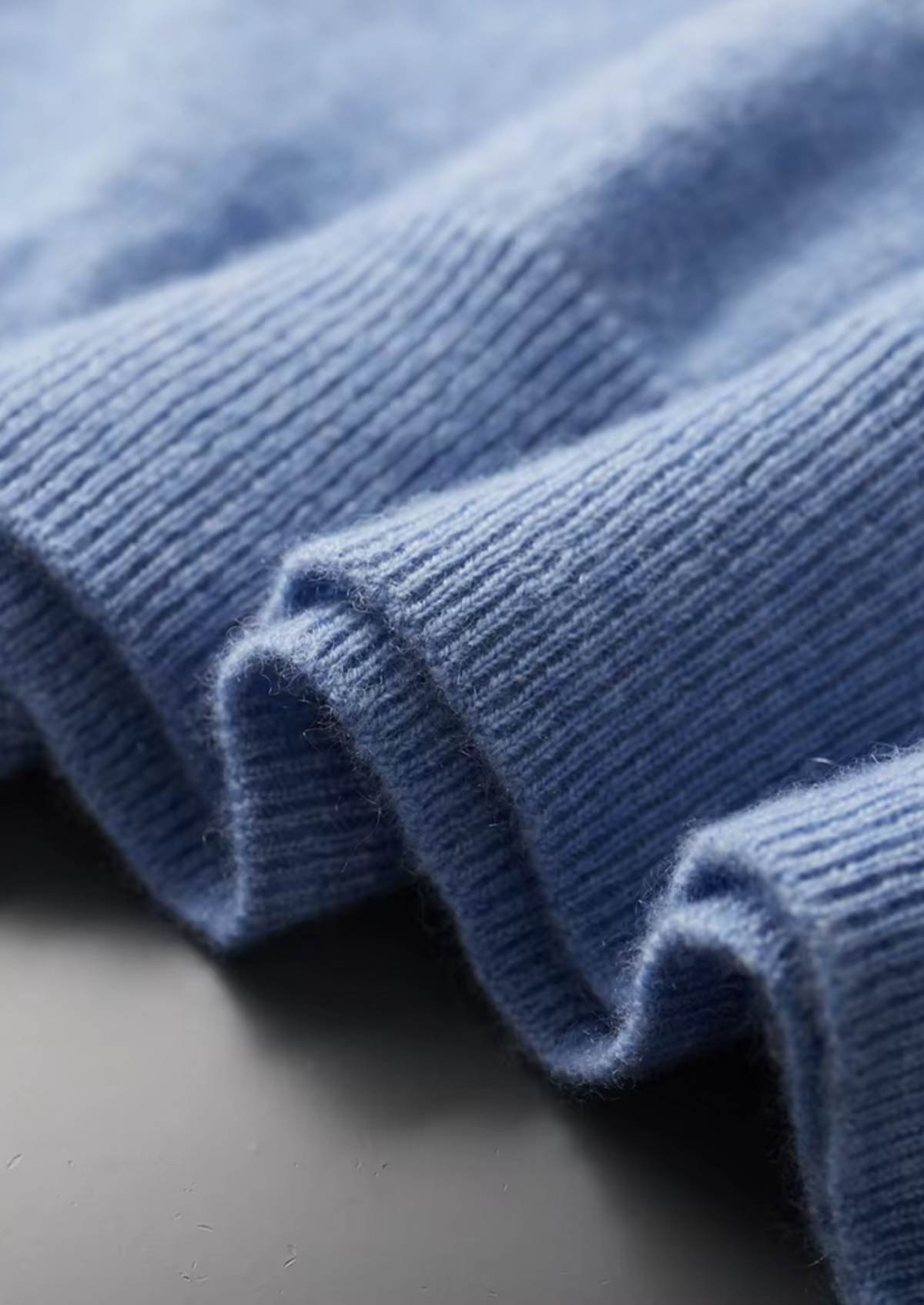 Premium Cashmere Mock Neck T-Shirt | Solmar