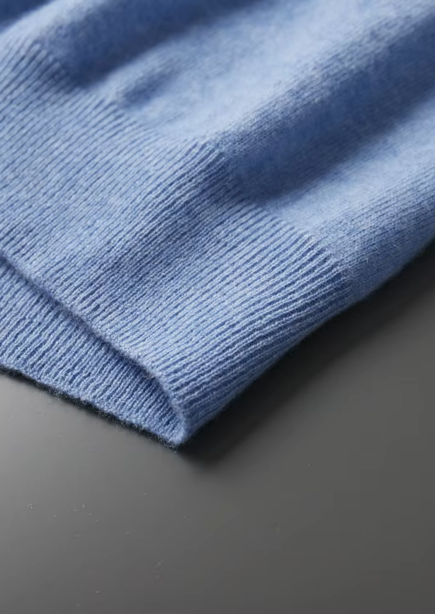 Camiseta de Cuello Semi Alto de Cachemira Premium