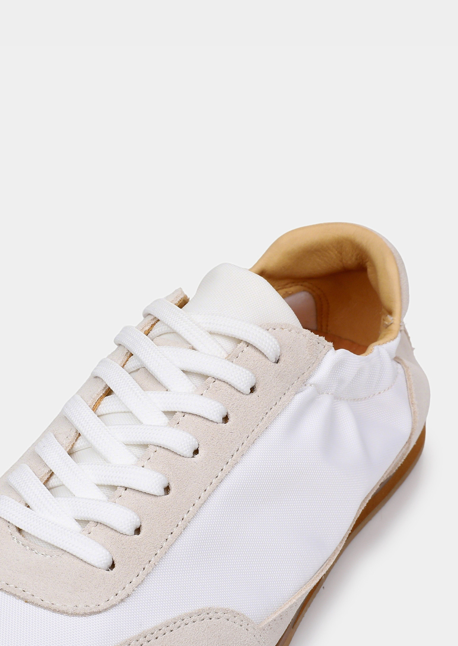Monaco Ivory Hybrid Retro Runner | Solmar