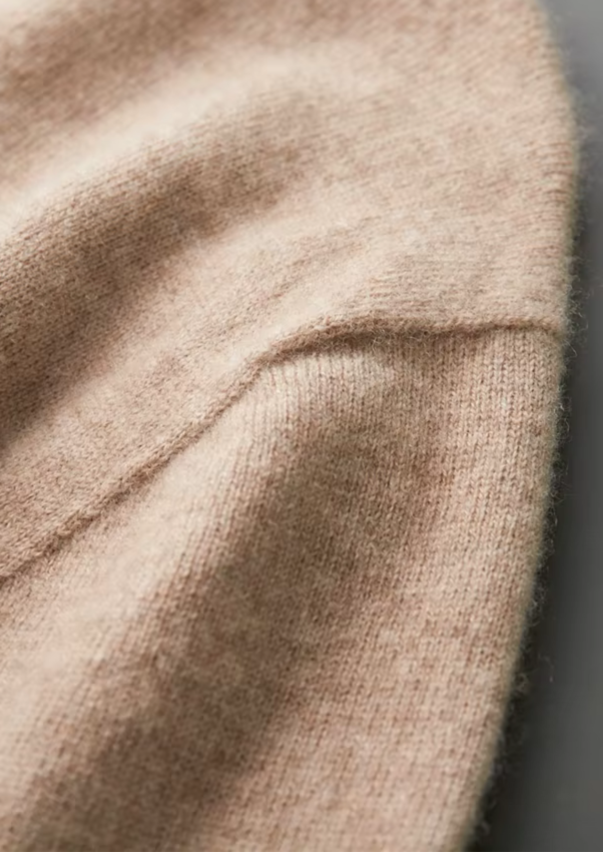 Premium Cashmere Classic Crewneck T-Shirt - Light Beige | Solmar